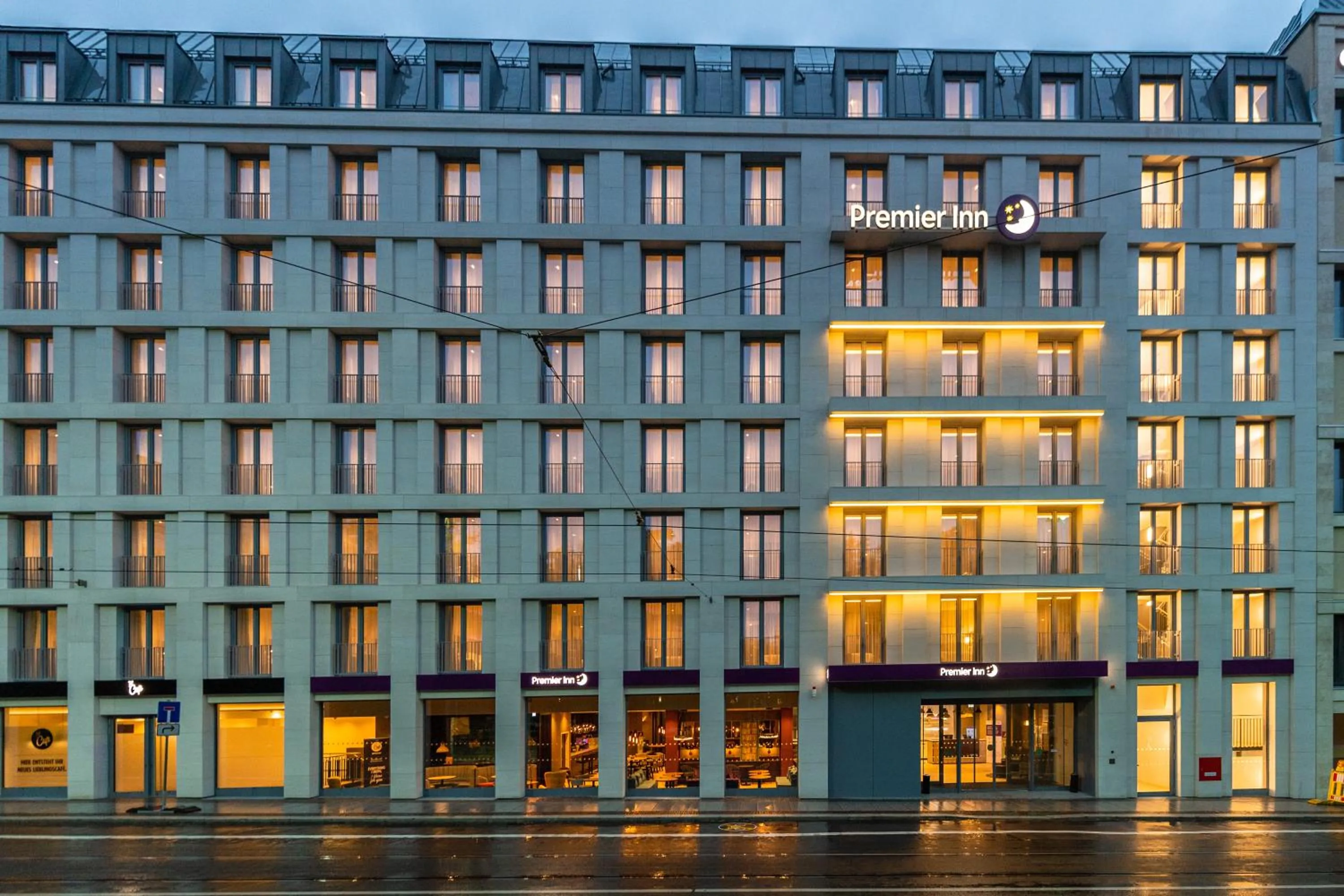 Property building in Premier Inn Leipzig City Oper