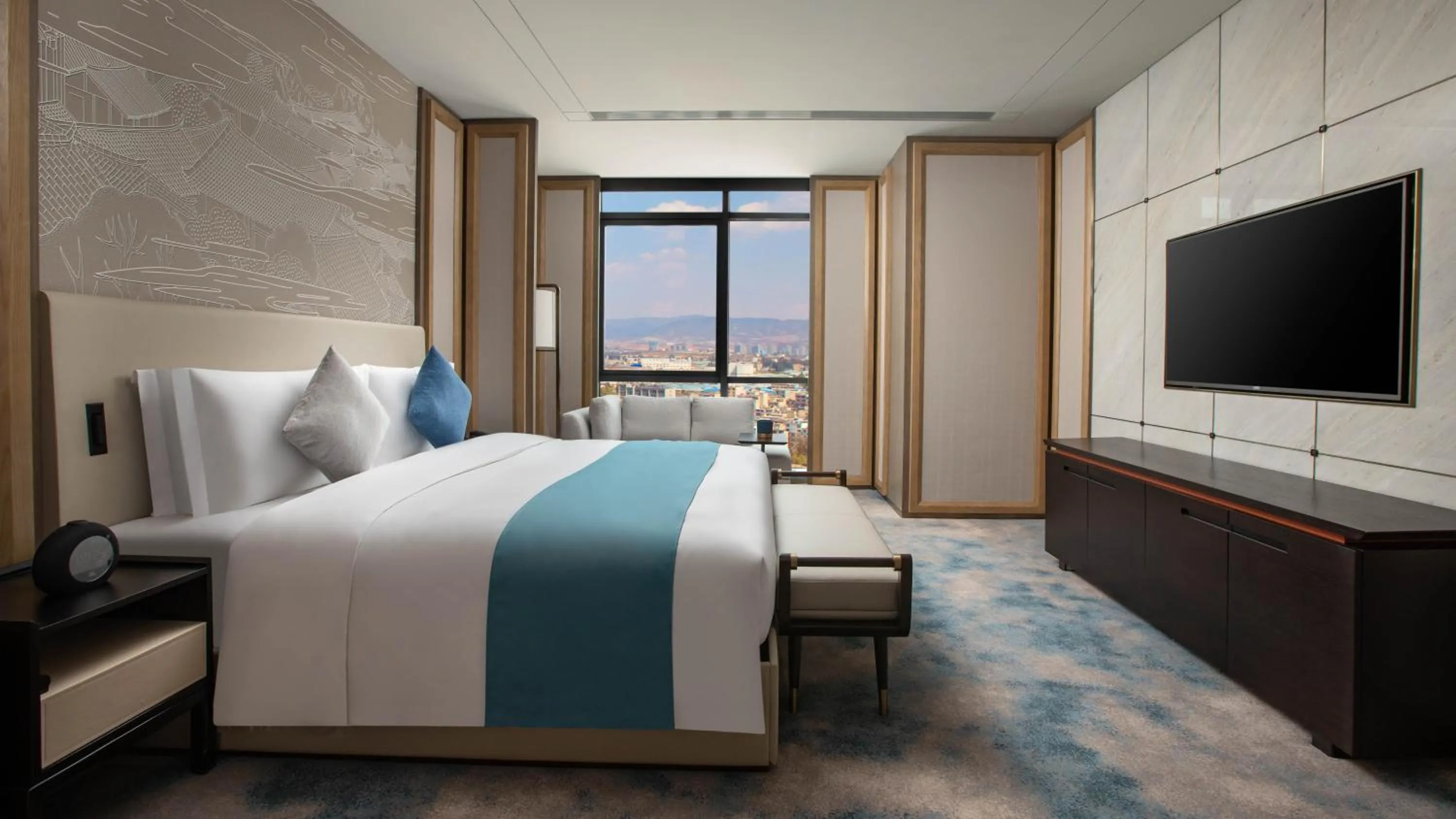 Bed in Wingate by Wyndham Kunming Airport