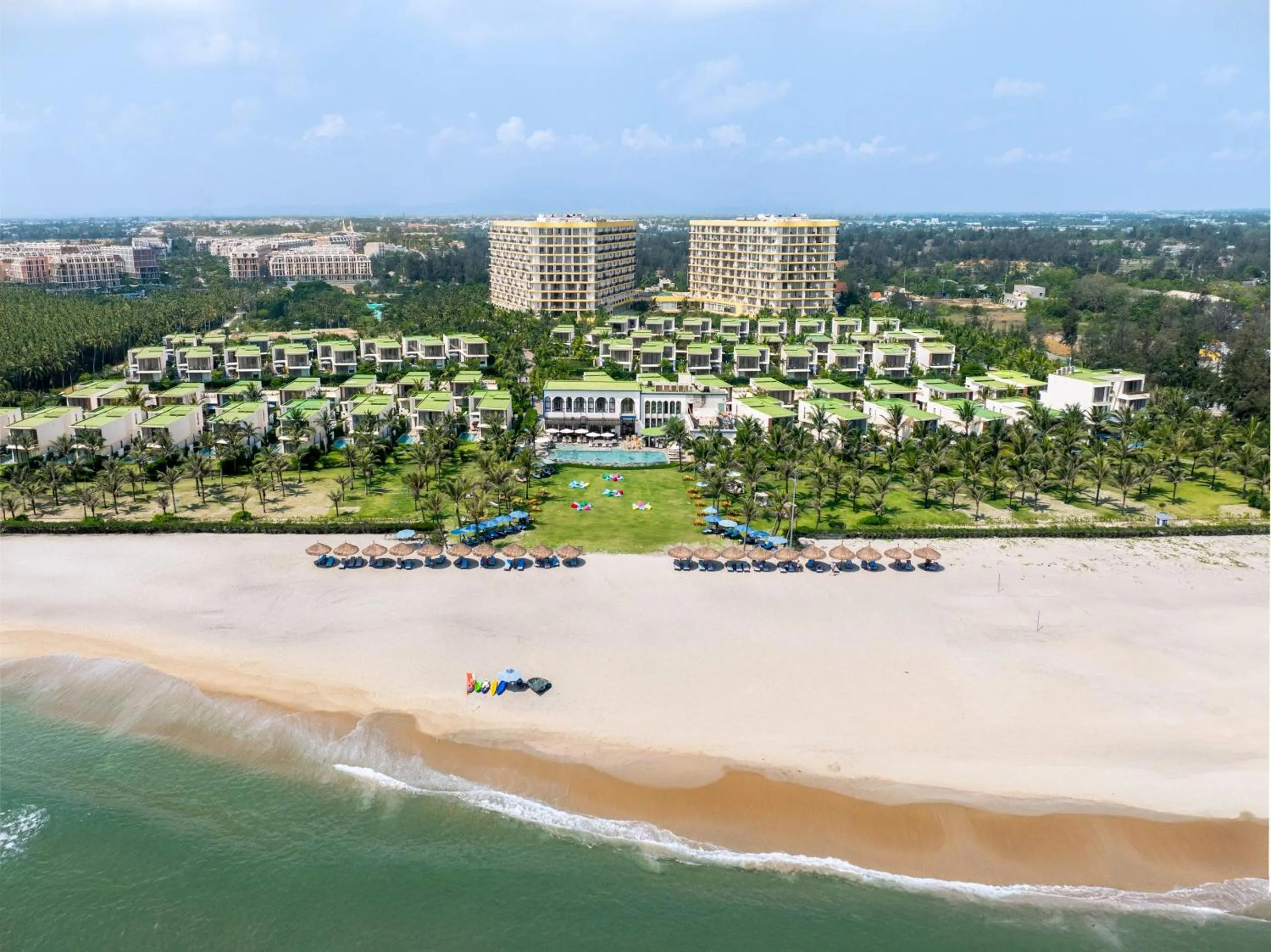 Property building in Wyndham Hoi An Royal Beachfront Resort & Villas
