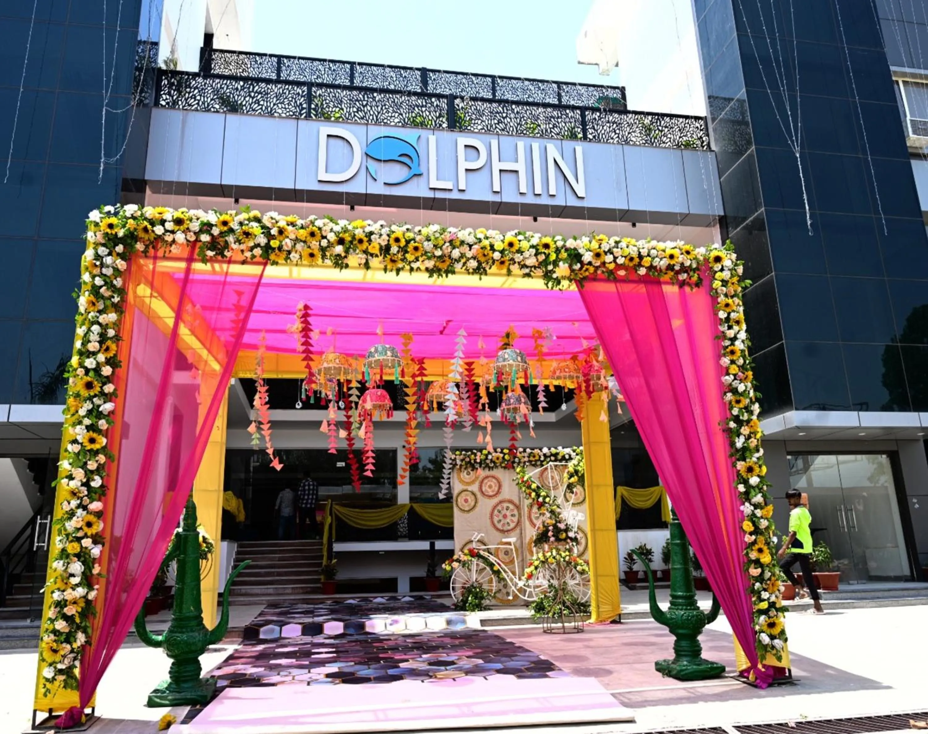 Facade/entrance in Dolphin Club And Resort