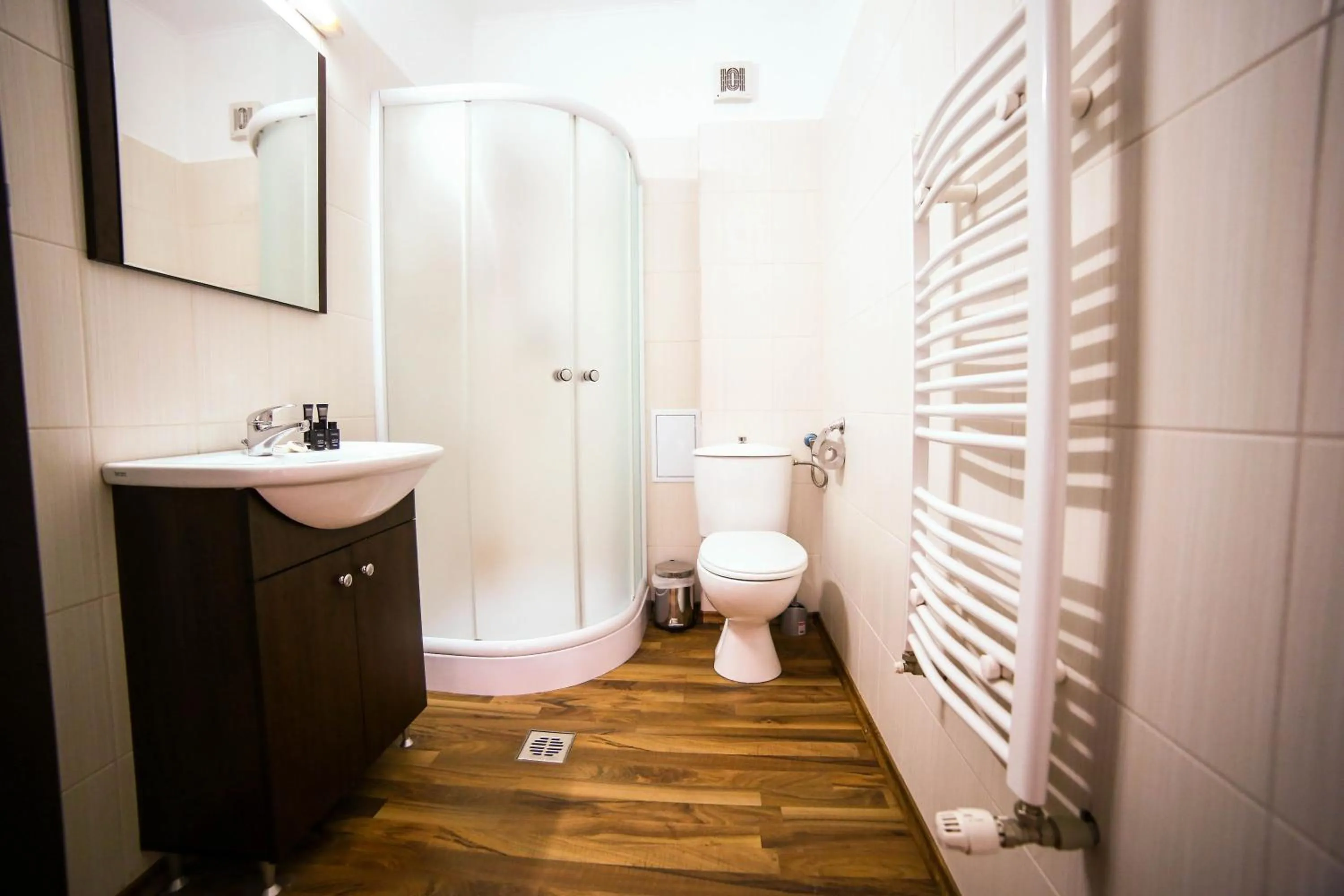 Shower in Bliss Residence