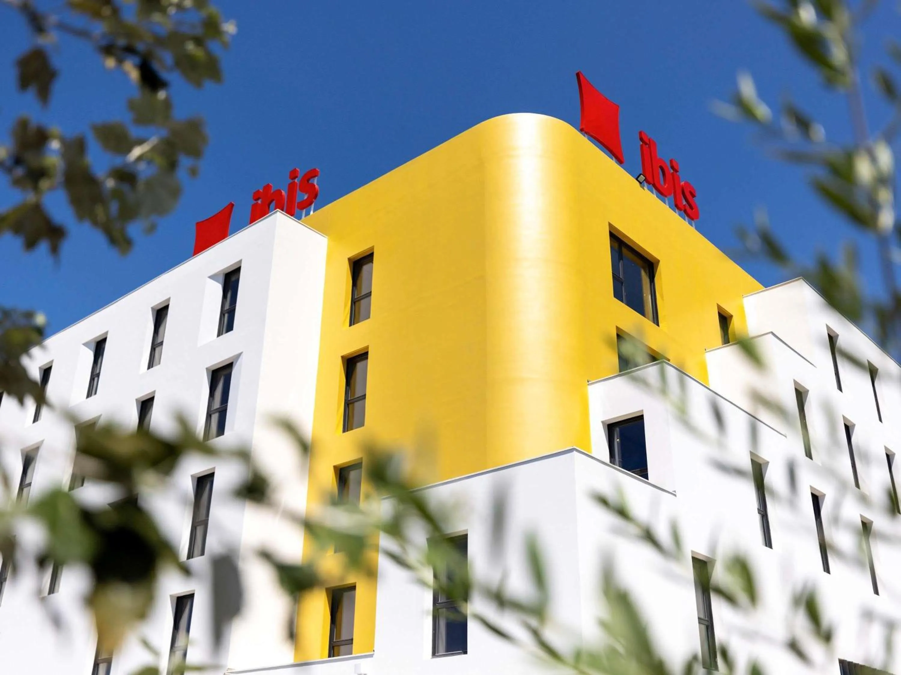 Property building in Ibis Marseille Marignane Technopole