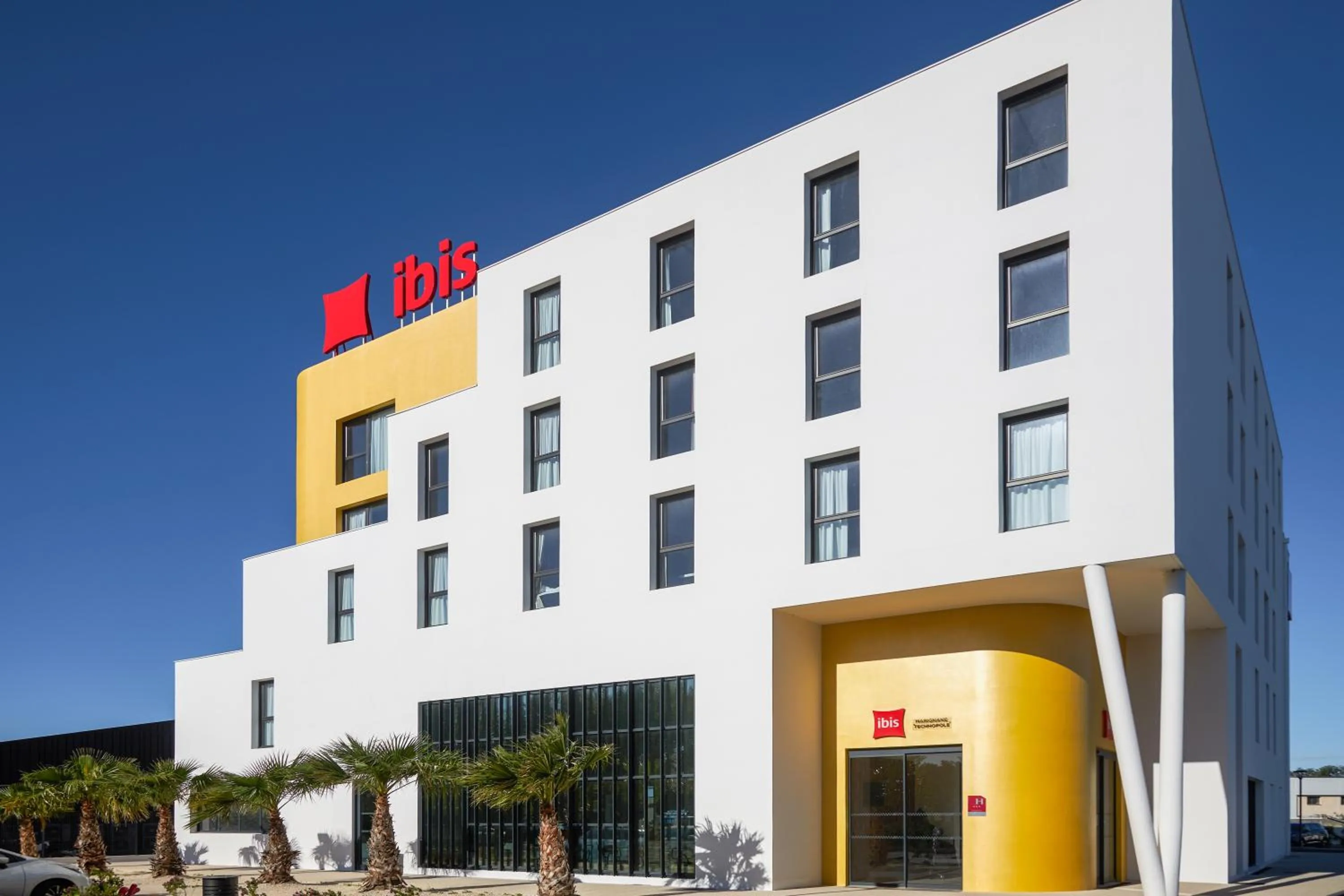 Property building in Ibis Marseille Marignane Technopole