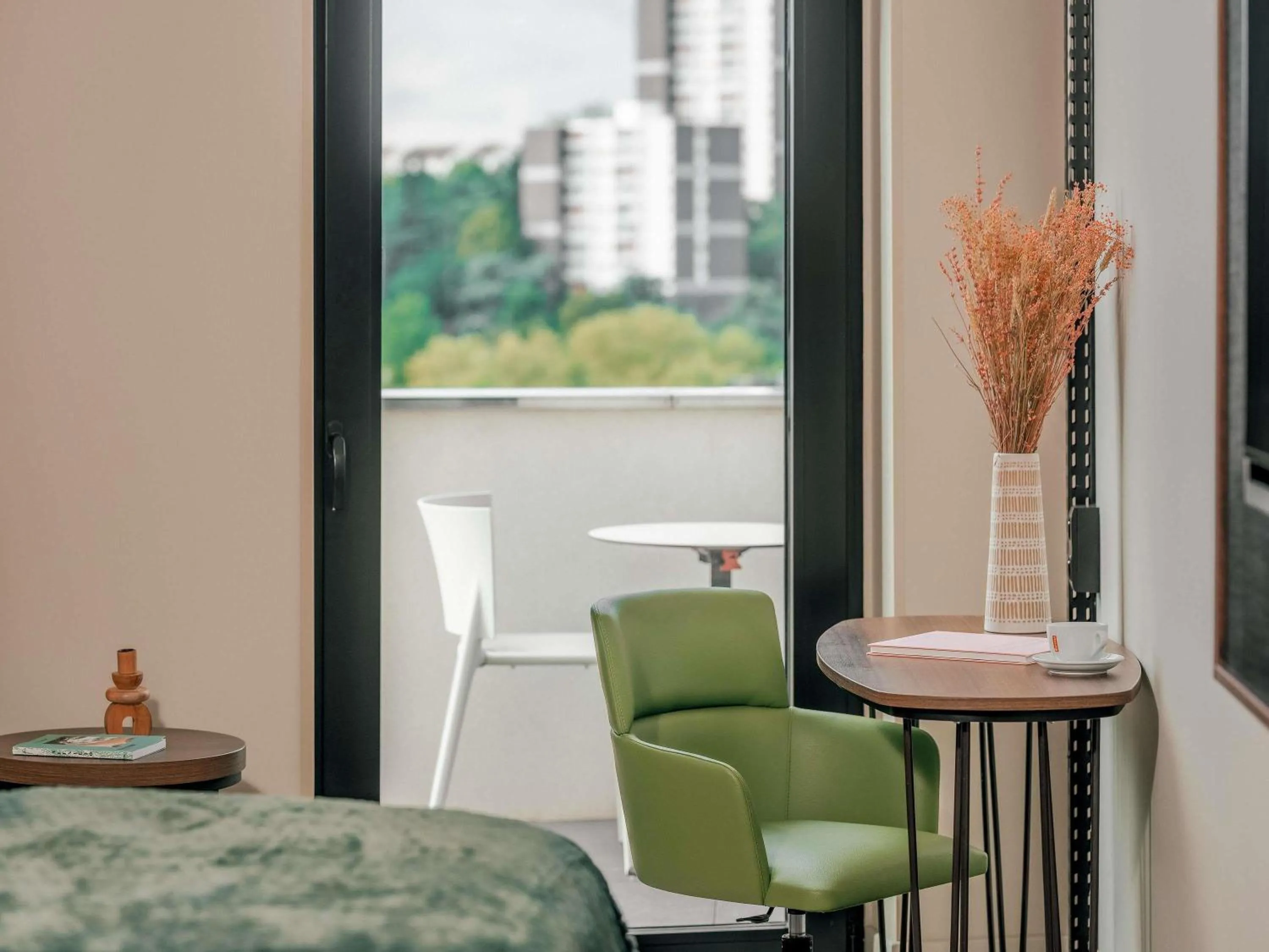 Bedroom in Novotel Paris Val de Fontenay