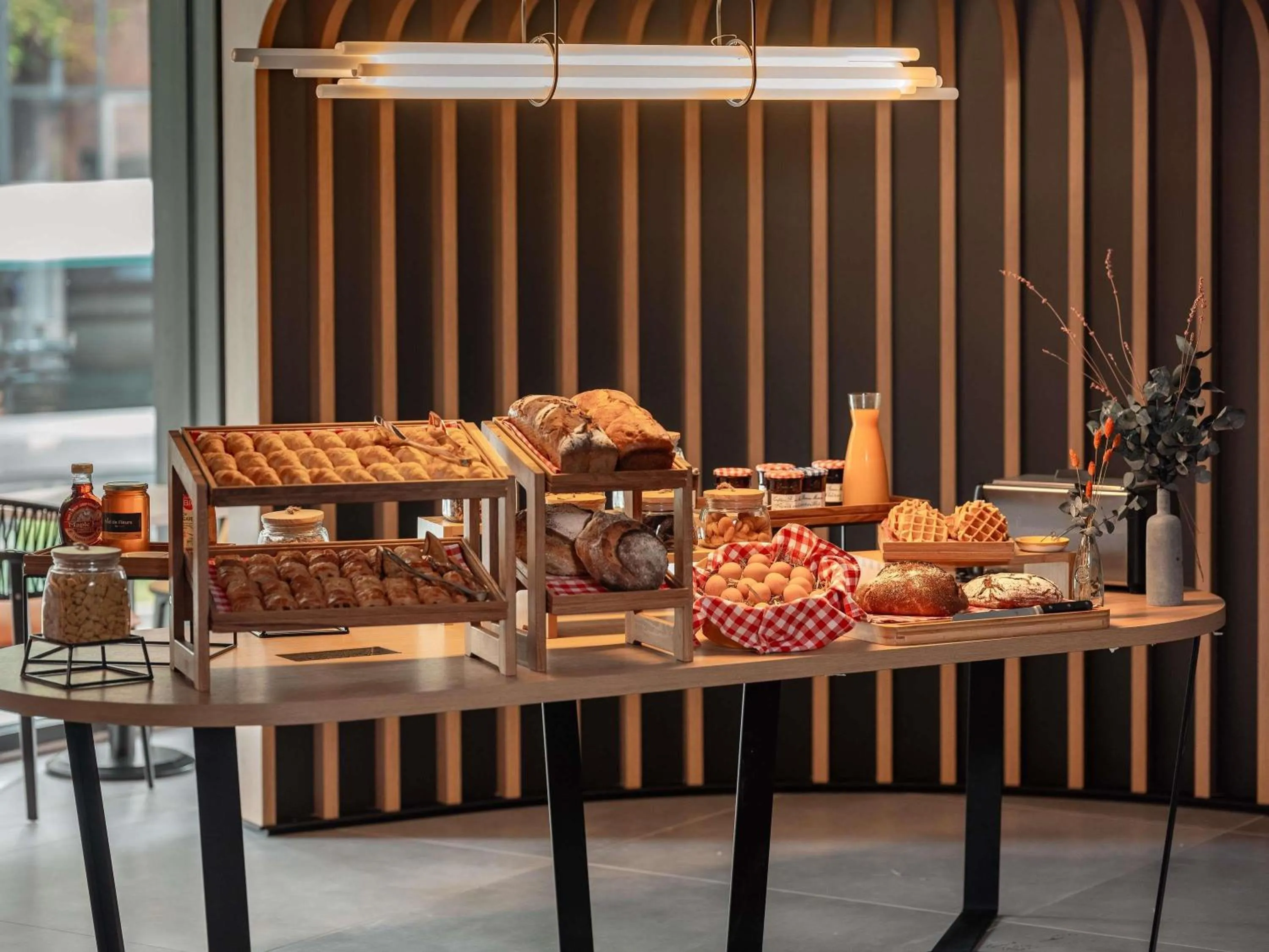 Breakfast in Novotel Paris Val de Fontenay