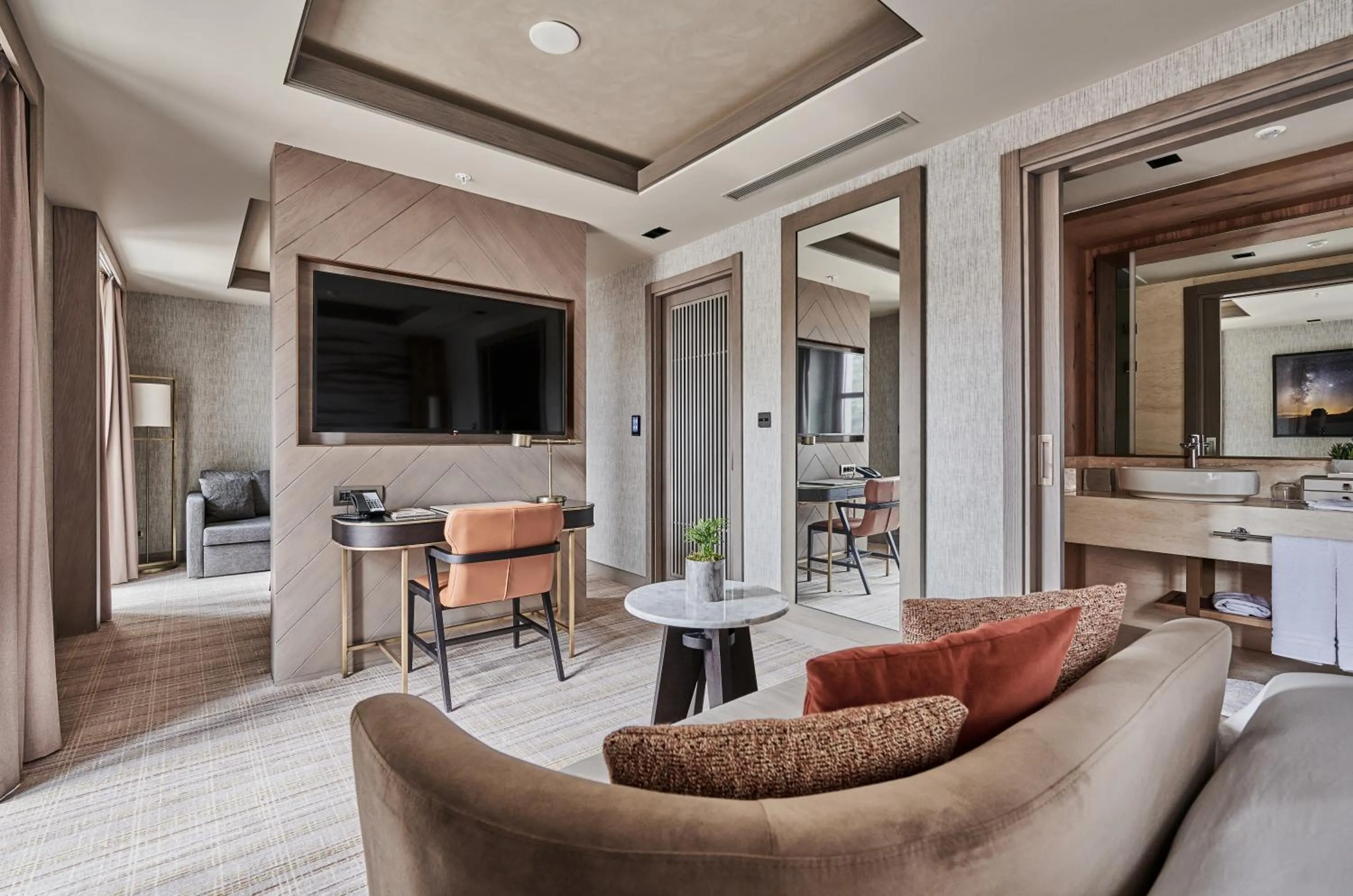 TV and multimedia in Swissotel Uludag Bursa