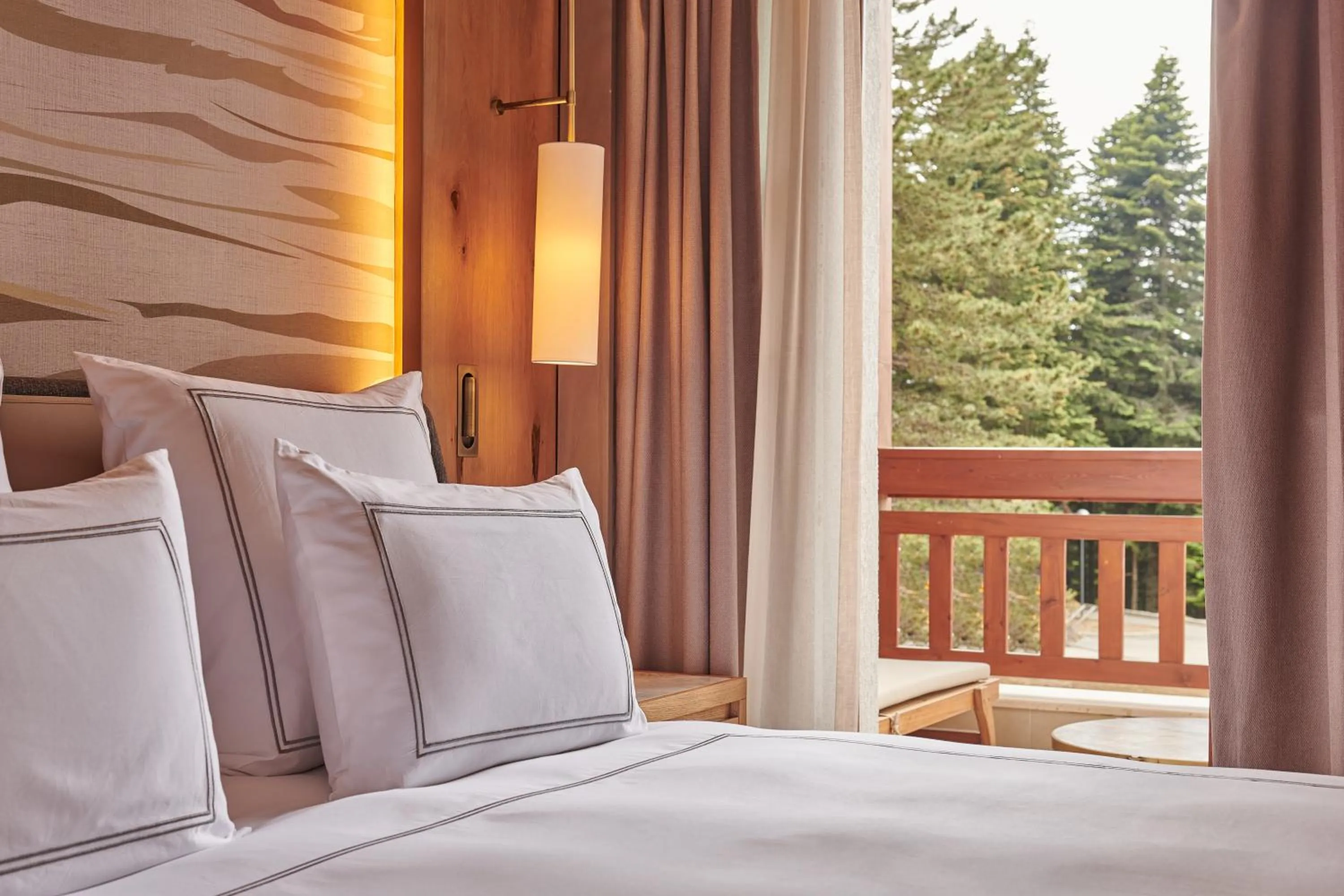 Balcony/Terrace, Bed in Swissotel Uludag Bursa