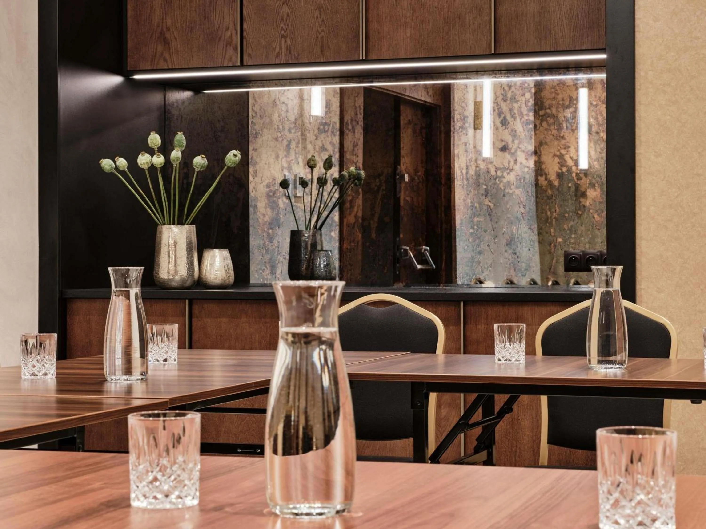 Meeting/conference room in The Crown Krakow Center - Handwritten Collection ACCOR