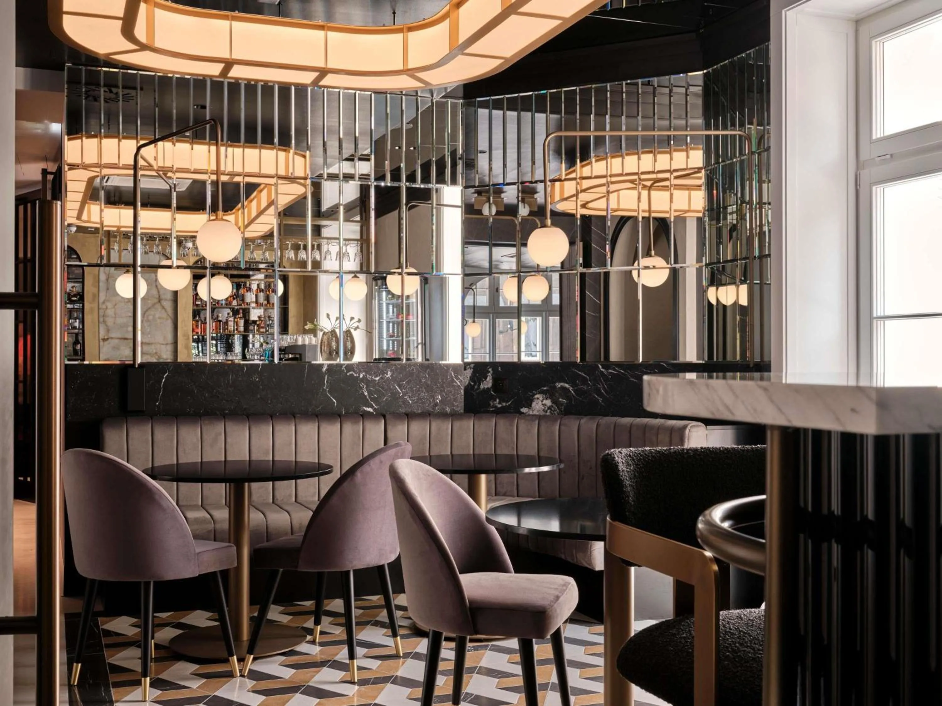 Restaurant/places to eat in The Crown Krakow Center - Handwritten Collection ACCOR