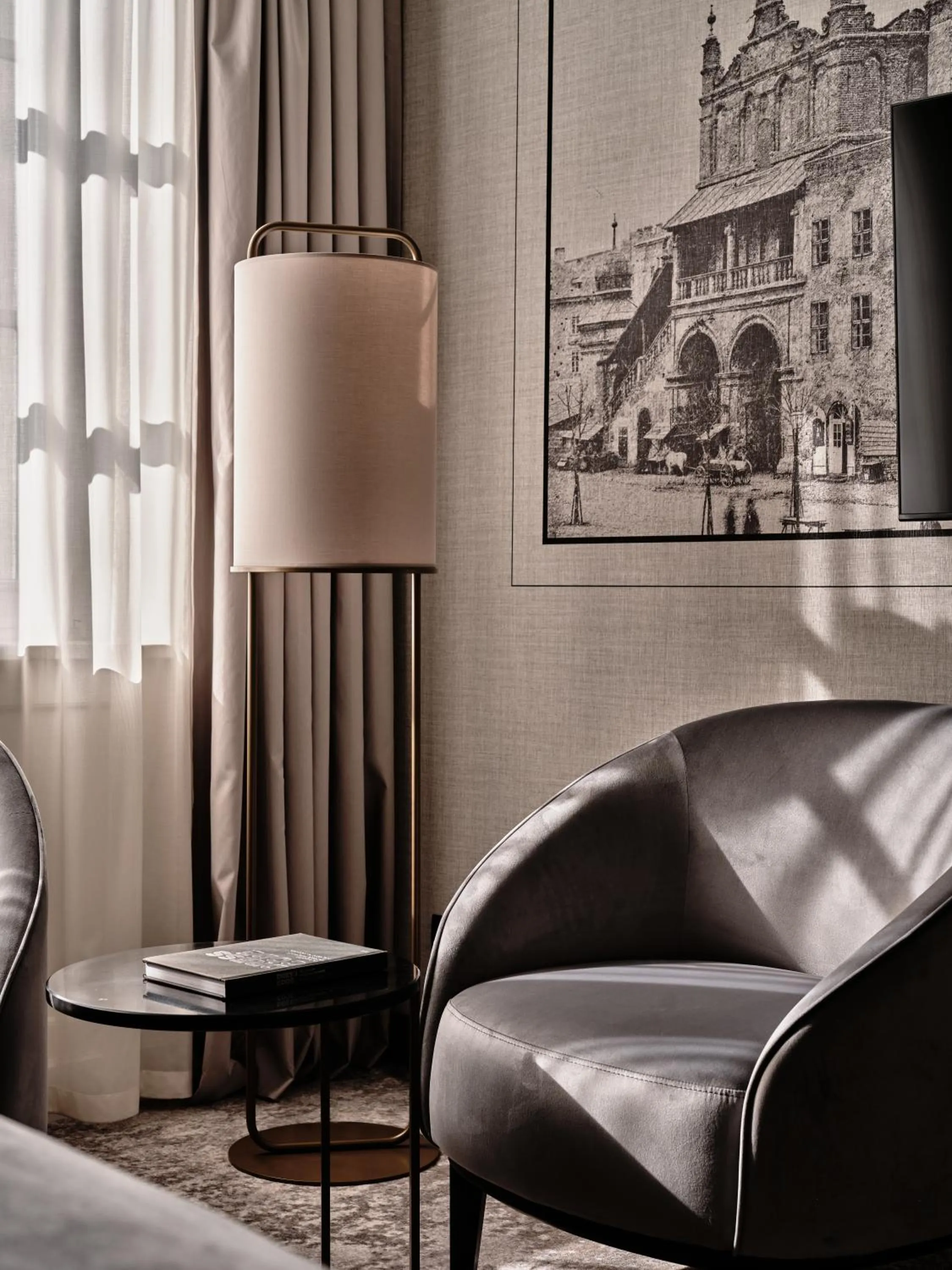 Photo of the whole room in The Crown Krakow Center - Handwritten Collection ACCOR