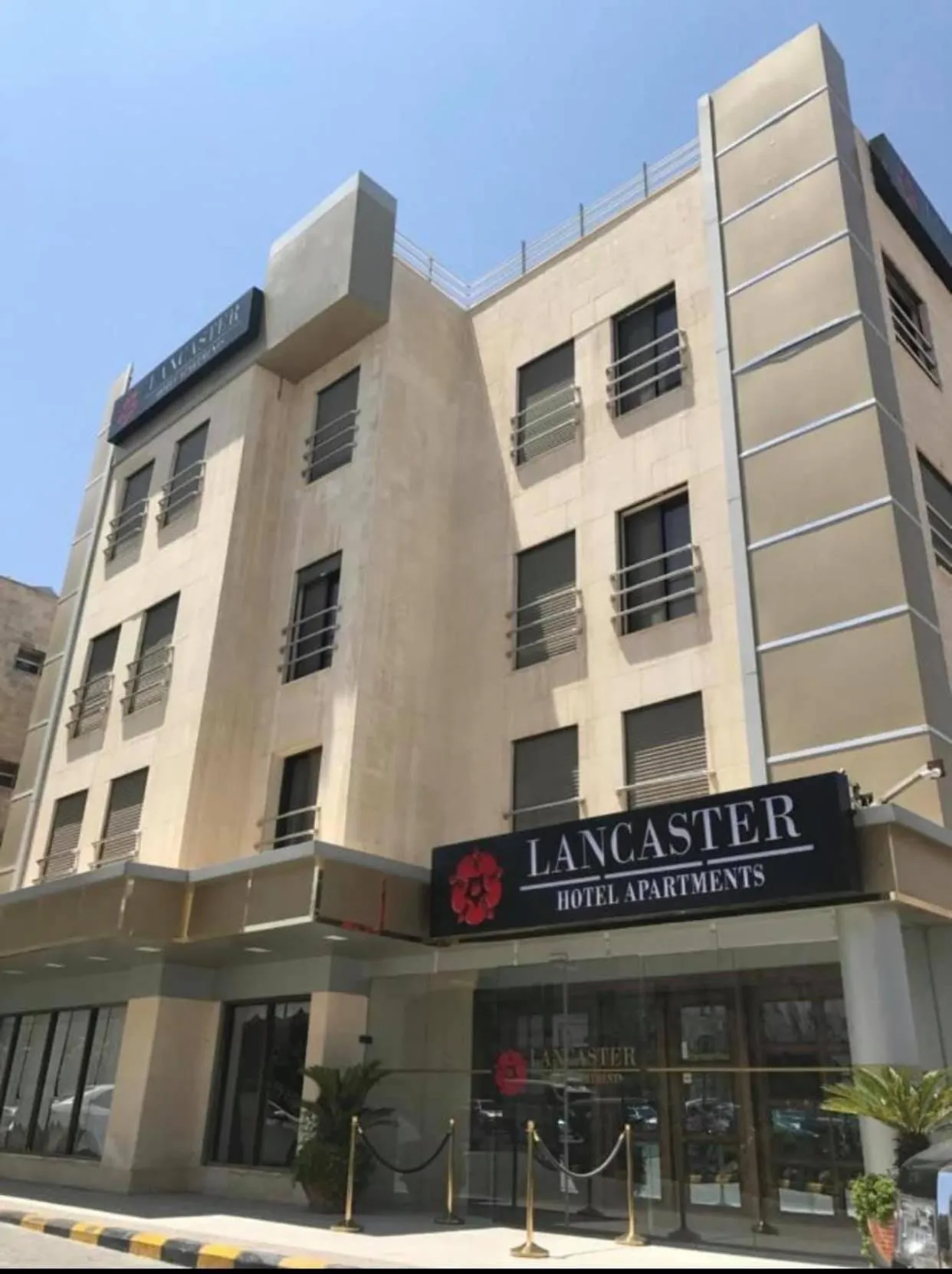 Property building in LANCASTER HOTEL APARTMENTS DAHIET ALRASHEED