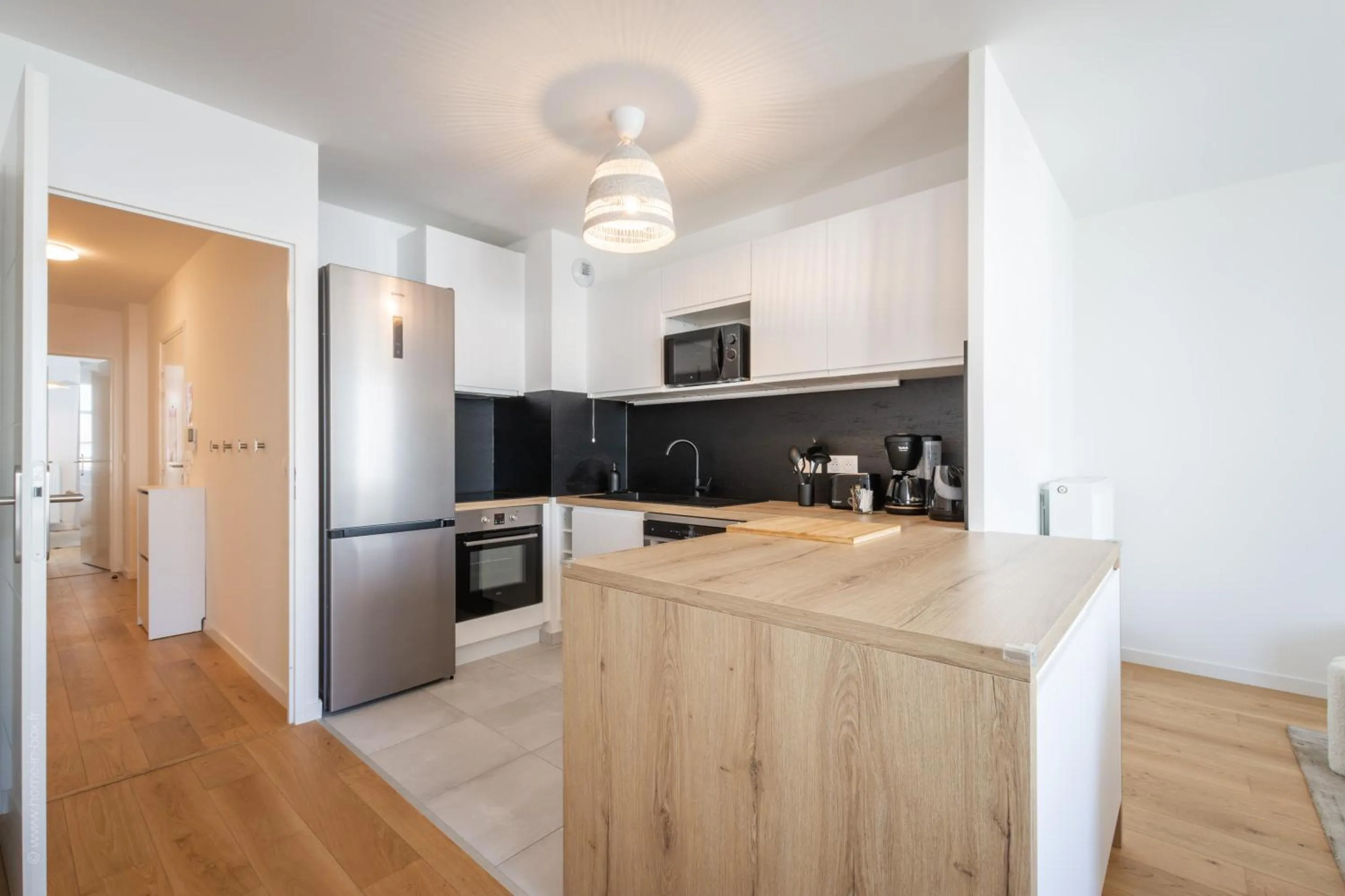 Kitchen or kitchenette in Full House By Plaza