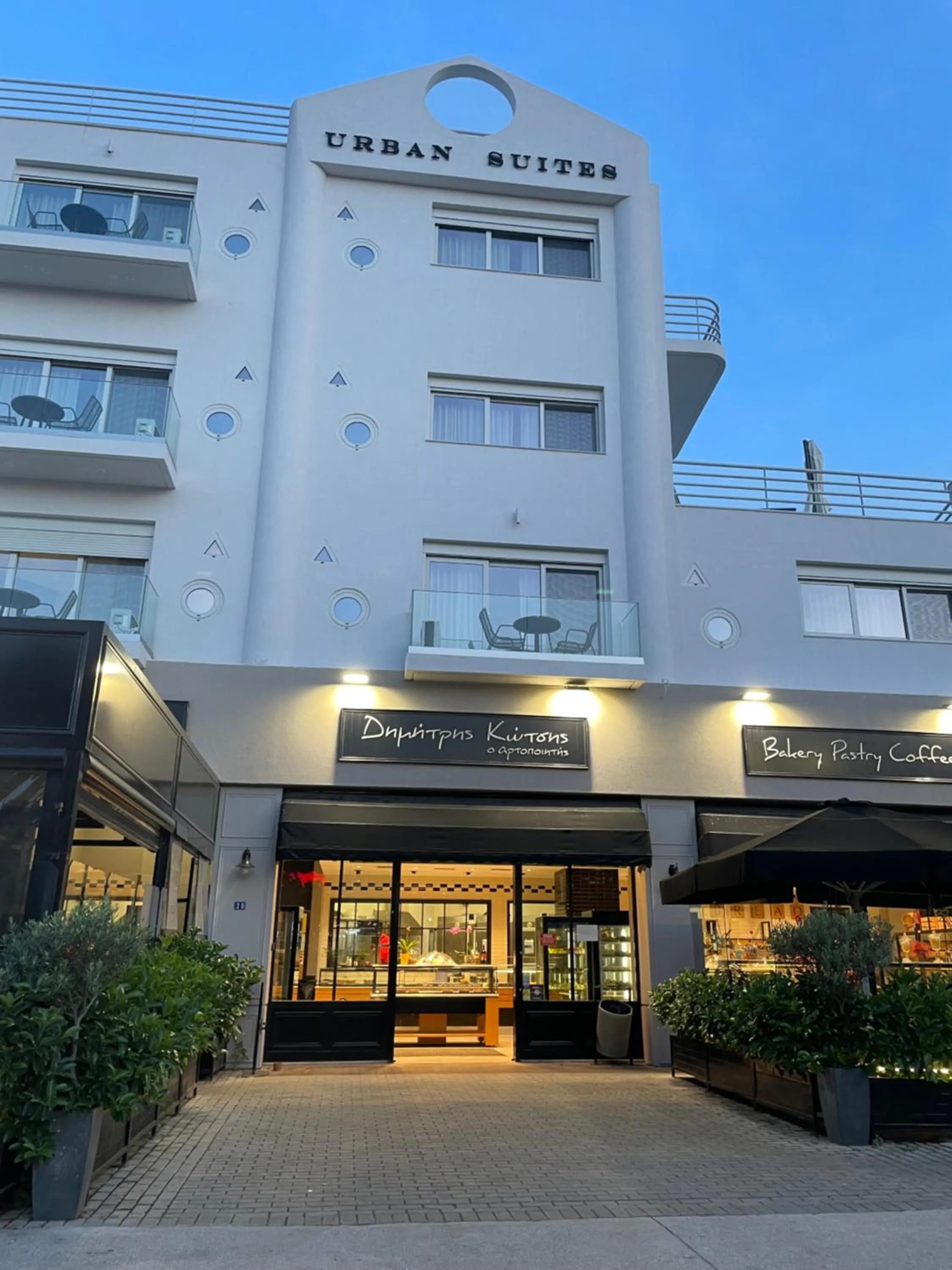 Restaurant/places to eat in URBAN SUITES ATHENS