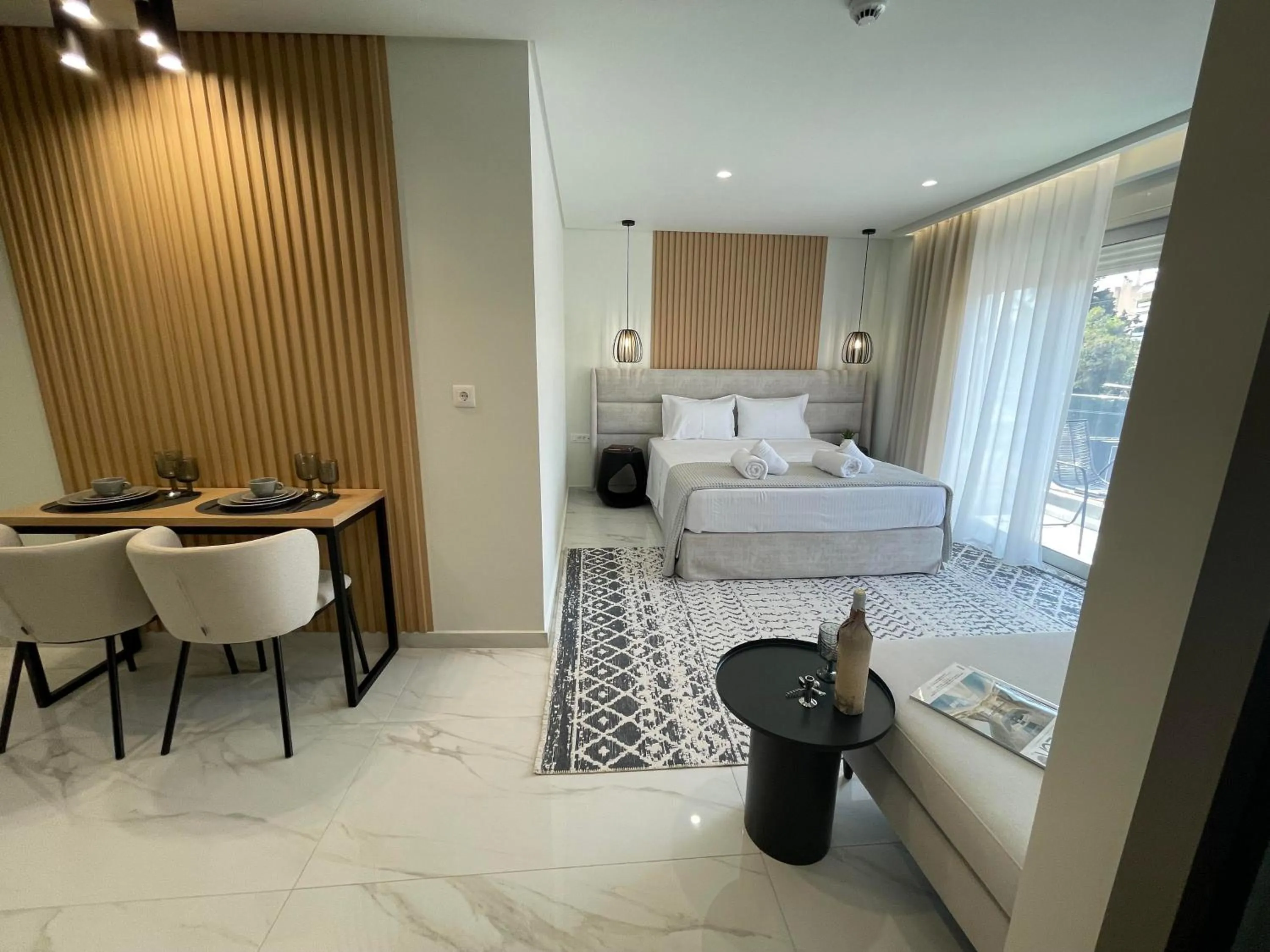 Photo of the whole room, Bed in URBAN SUITES ATHENS