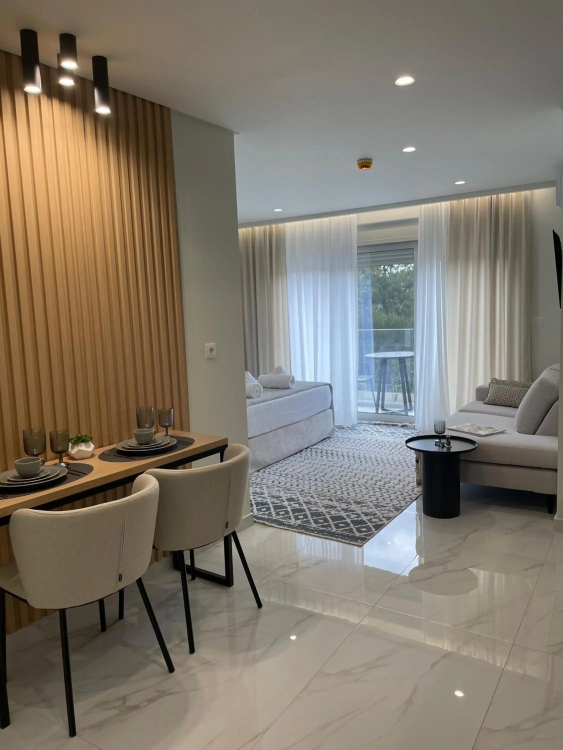 Photo of the whole room, Bed in URBAN SUITES ATHENS