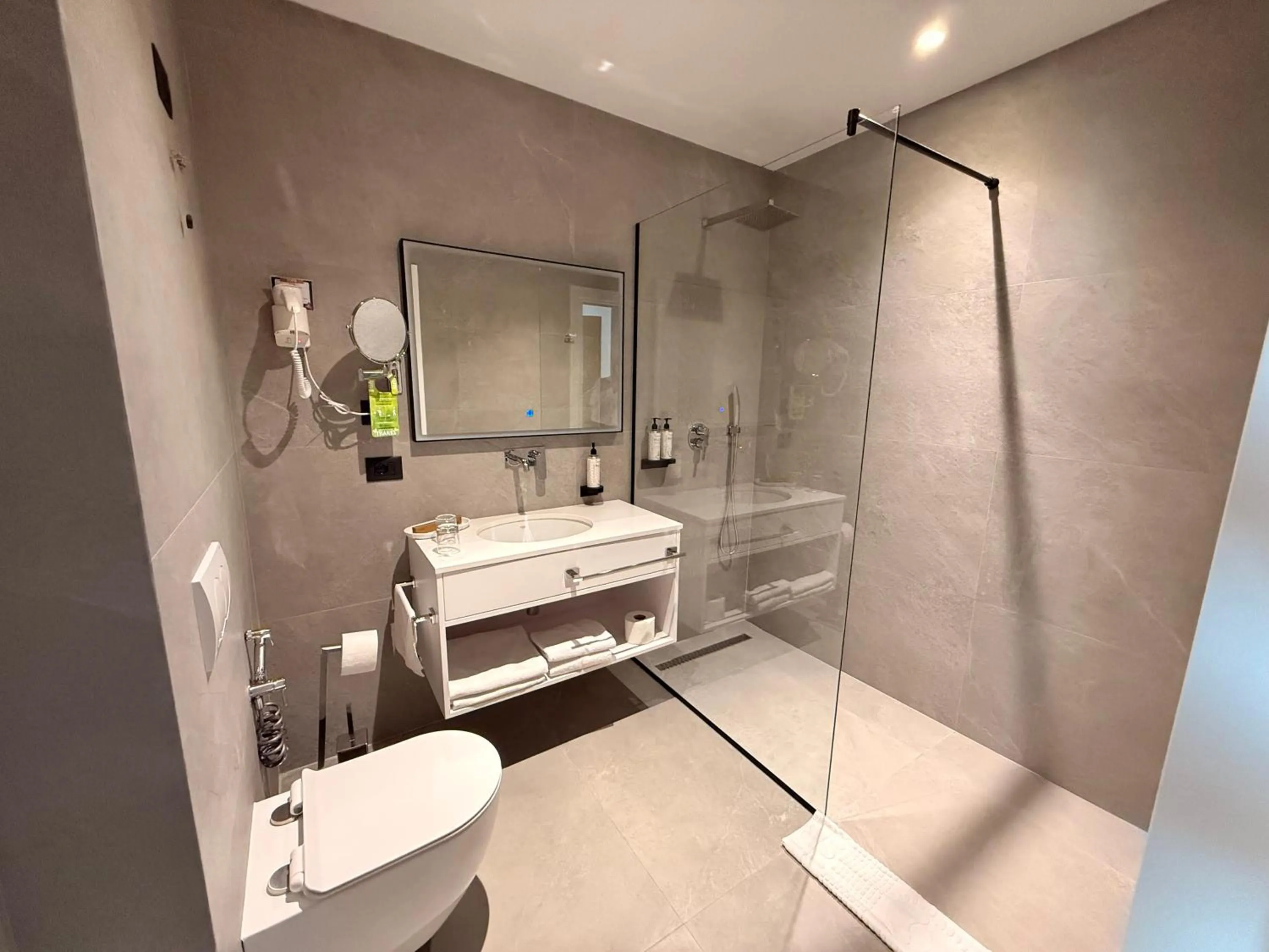 Bathroom in SIBB Hotel