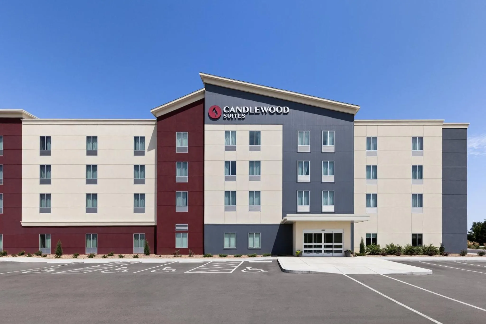 Property building in Candlewood Suites McPherson by IHG