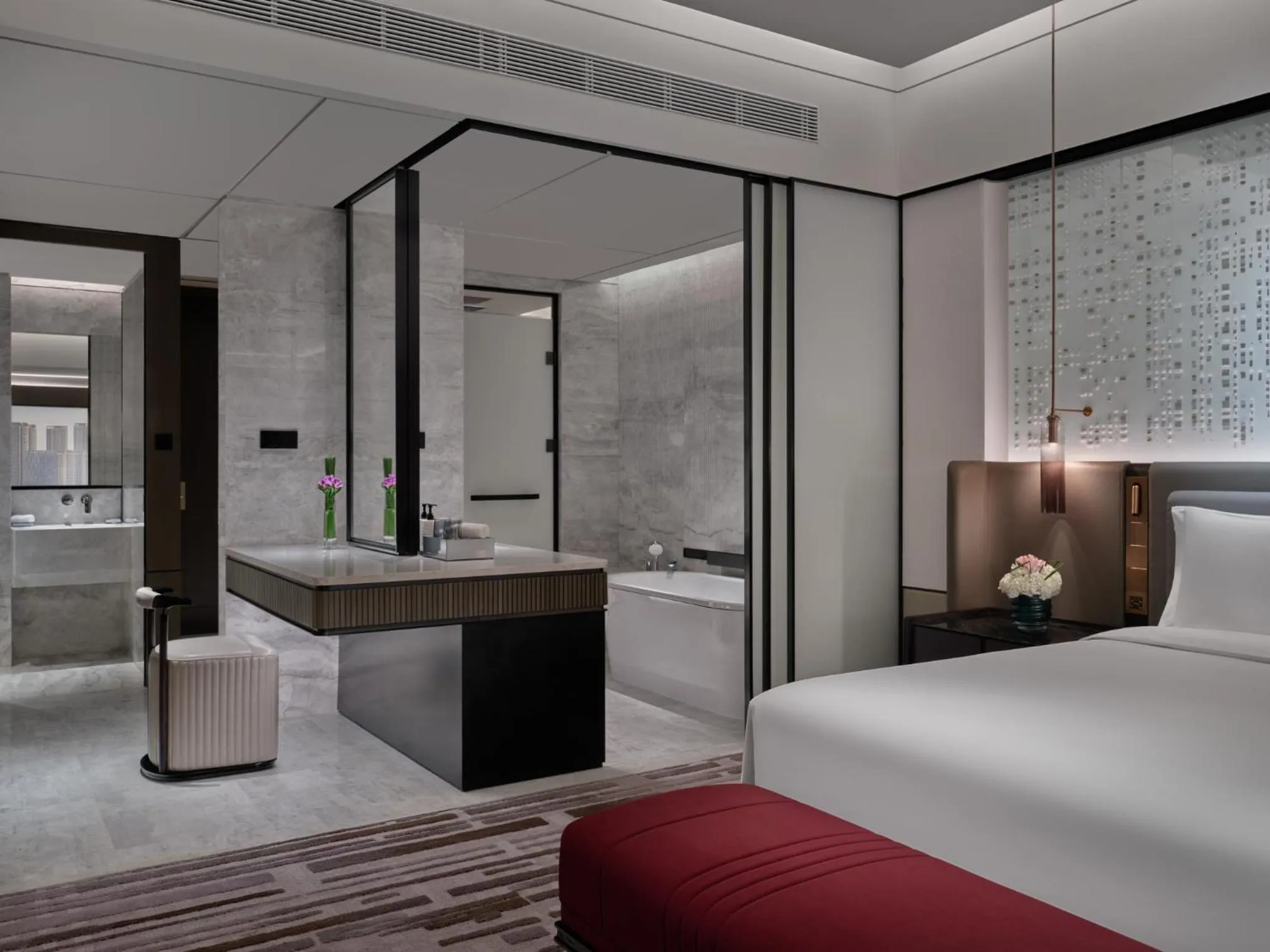 Photo of the whole room, Bed in InterContinental Shenzhen WECC by IHG