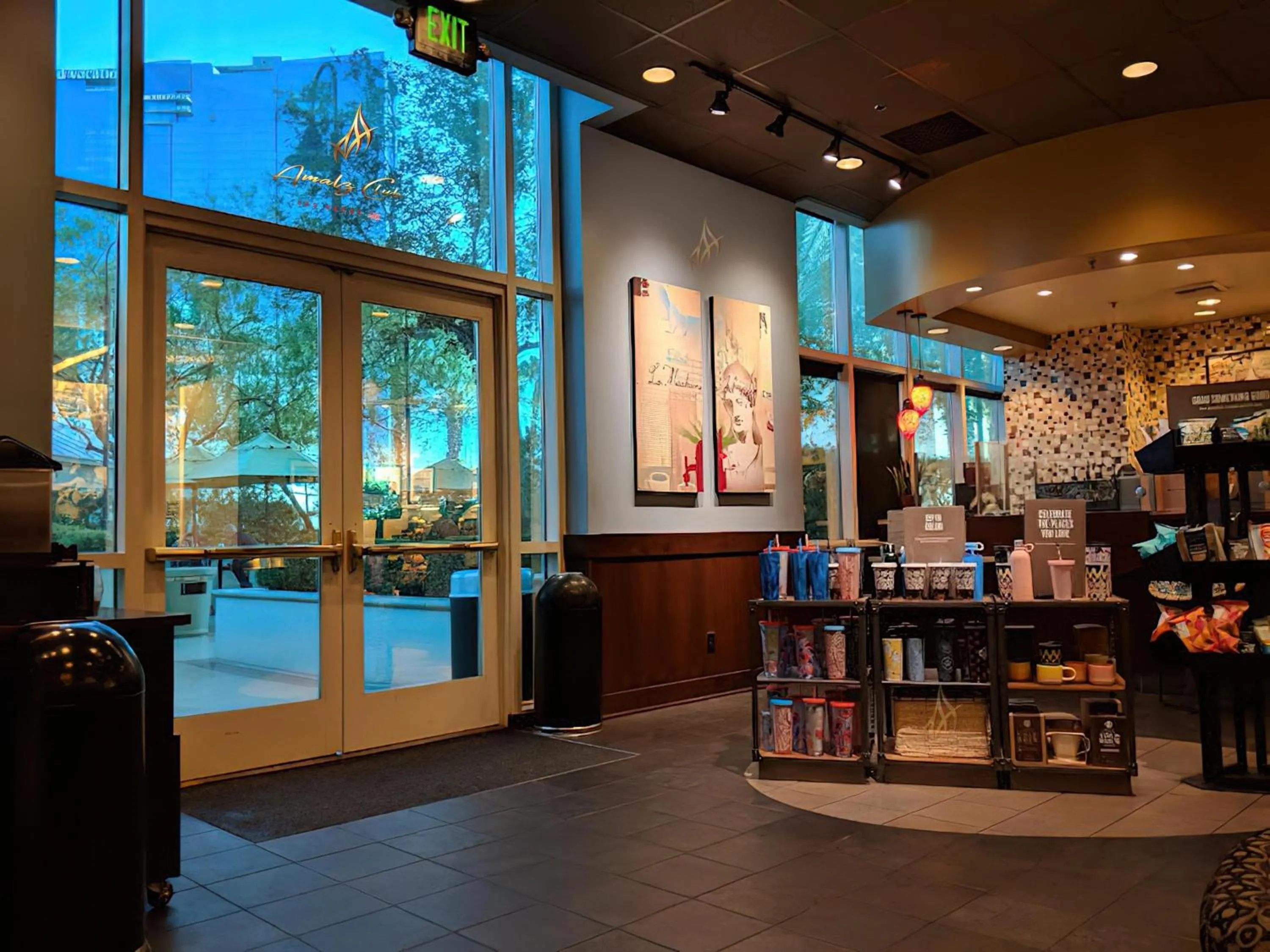 Coffee/tea facilities in Amalz Suites Collection at MGM Signature !