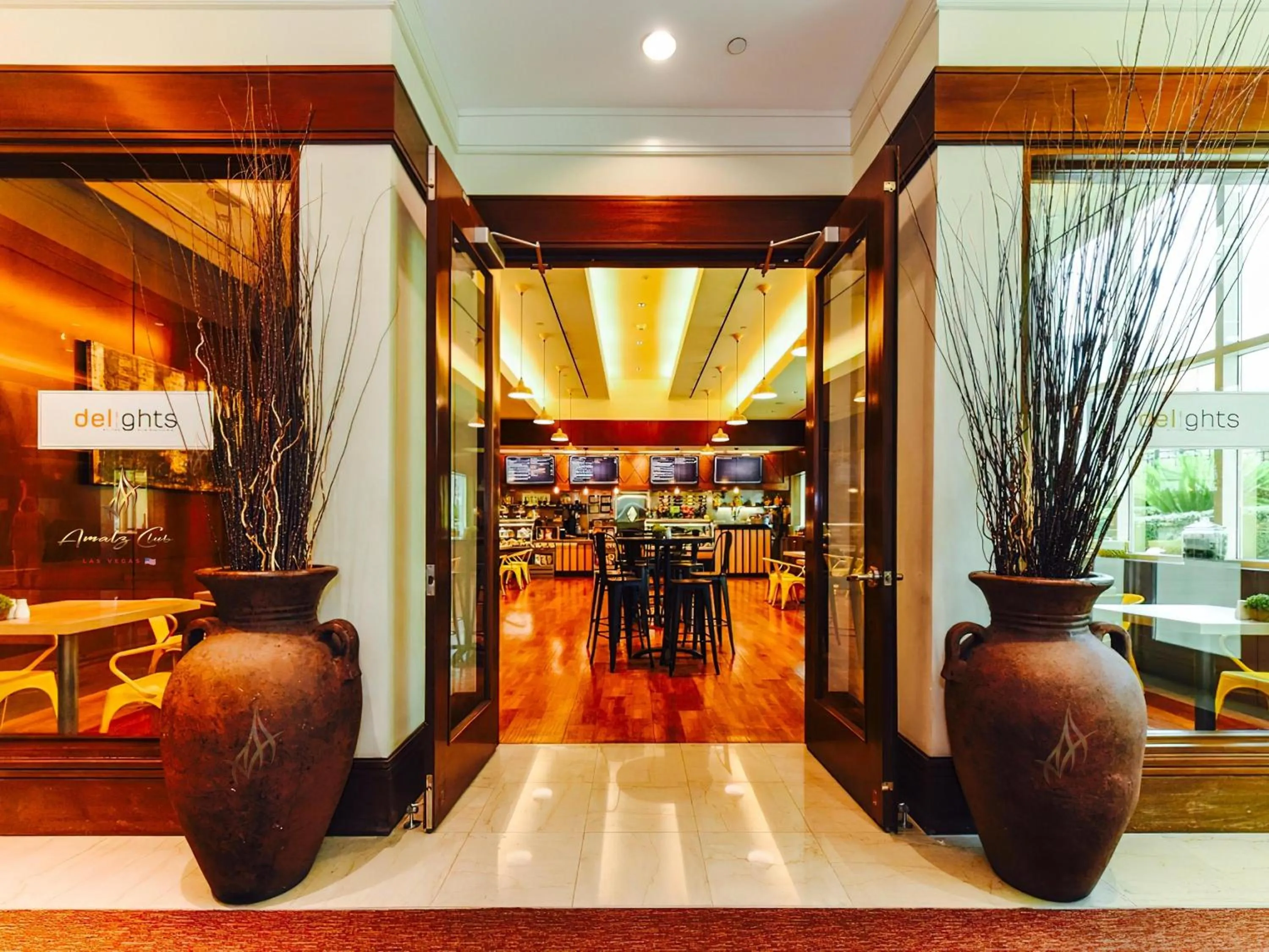 Restaurant/places to eat in Amalz Suites Collection at MGM Signature !