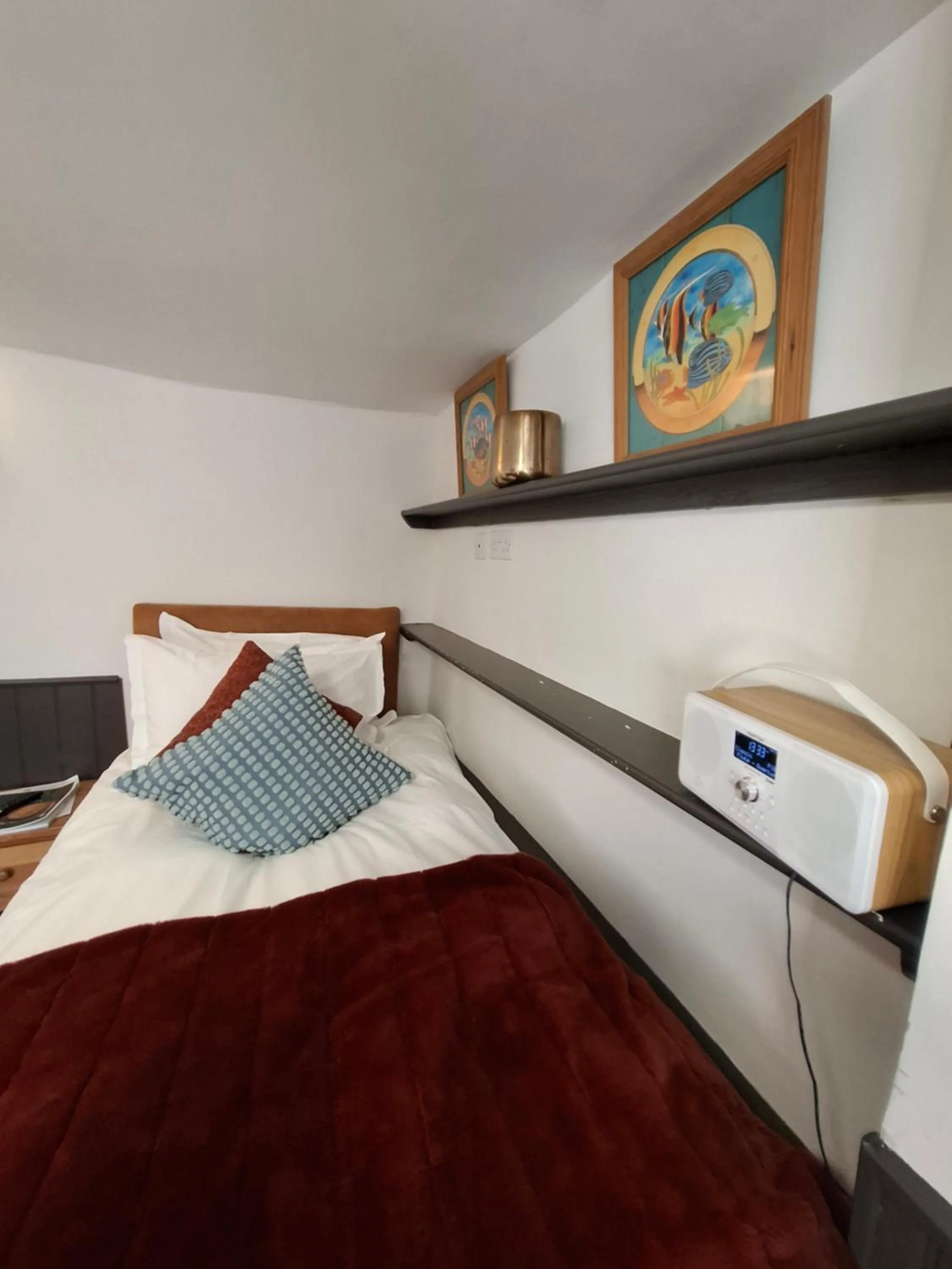 Bedroom, Bed in The Griffin Inn Bath