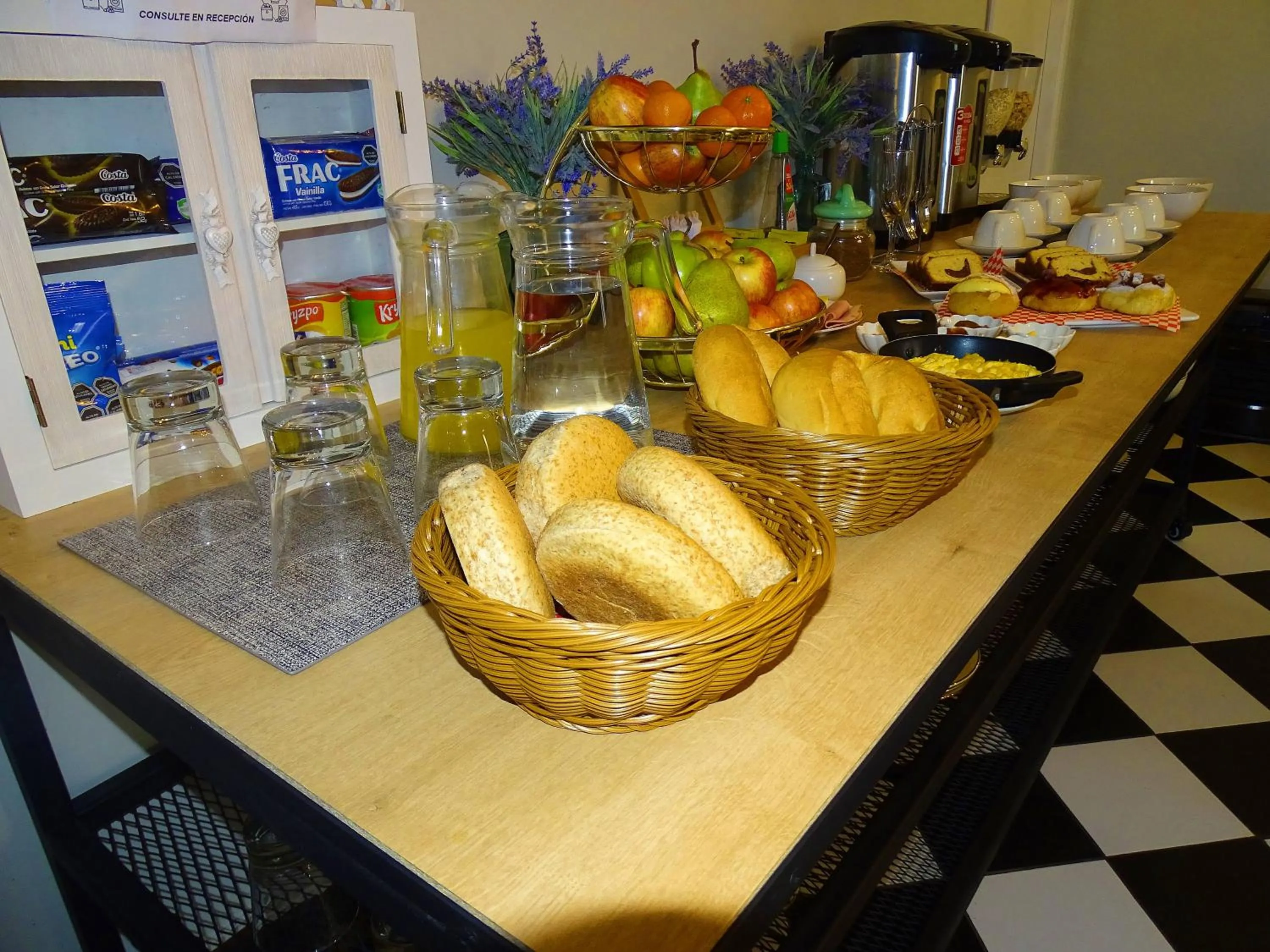 Food in Hotel Casa Aure