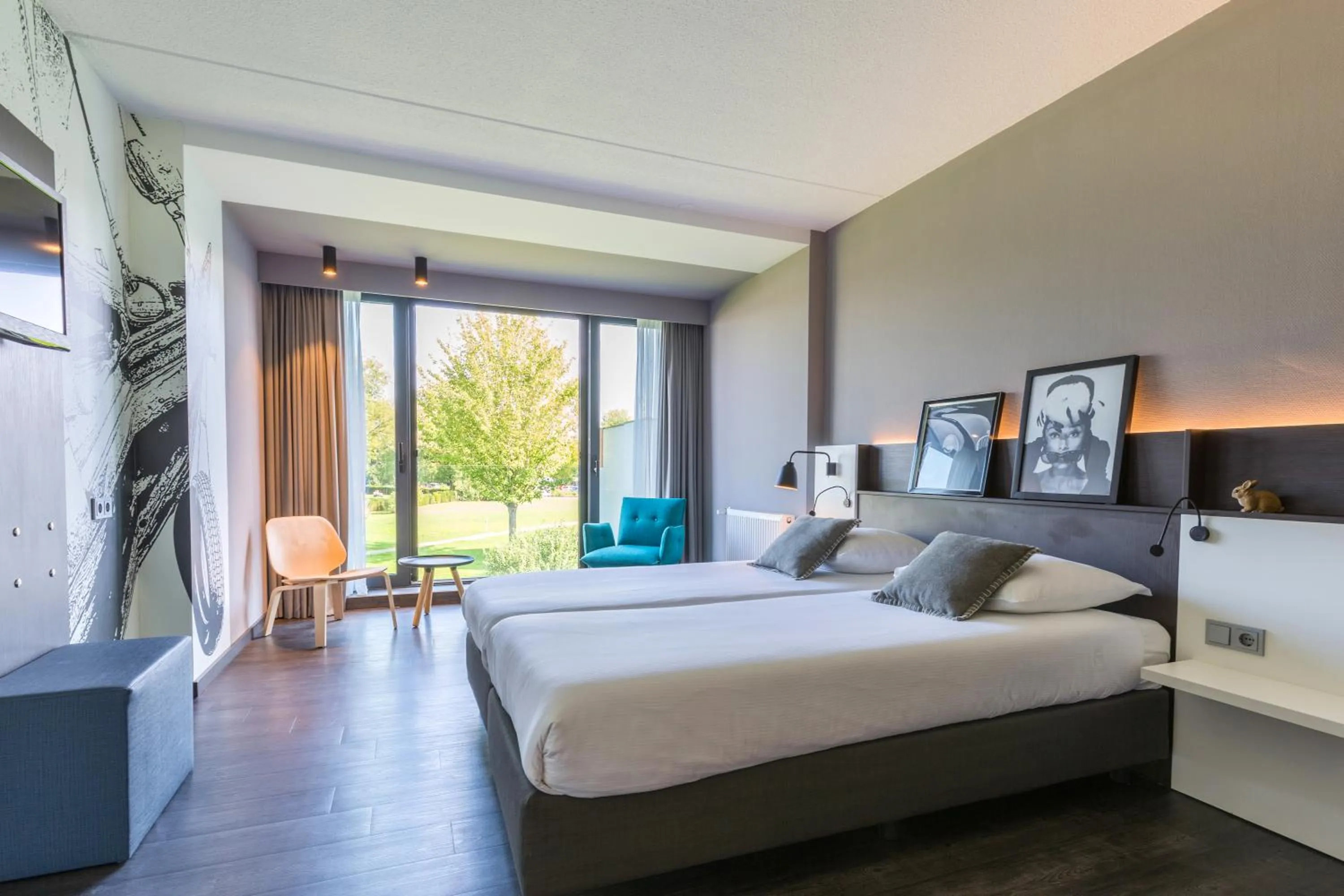 Bedroom, Bed in Postillion Amersfoort Veluwemeer