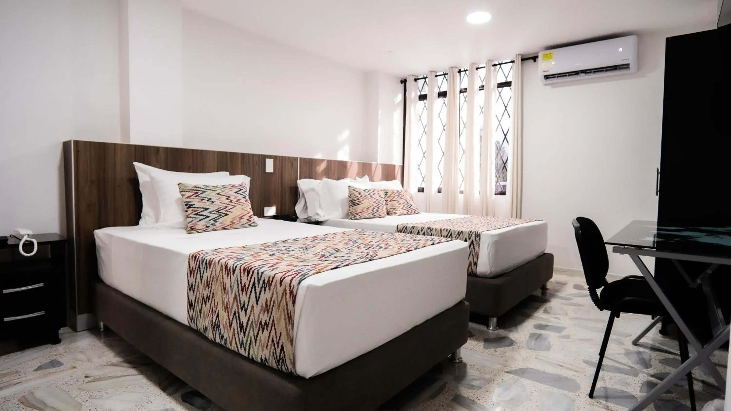 Bedroom, Bed in Hotel Arisha Cali Bedroom, Bed in Hotel Arisha Cali