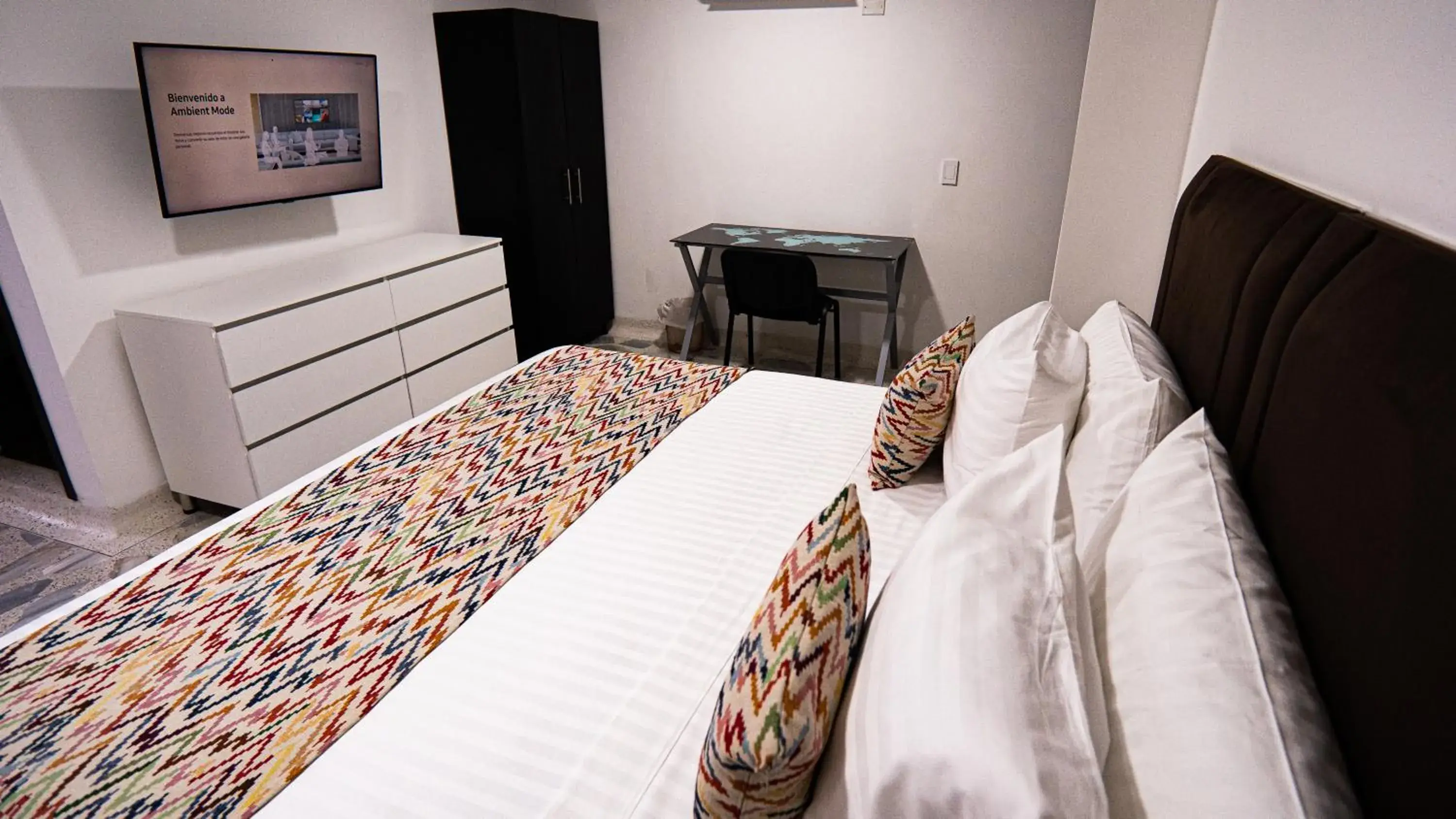 Superior Double Room in Hotel Arisha Cali Superior Double Room in Hotel Arisha Cali