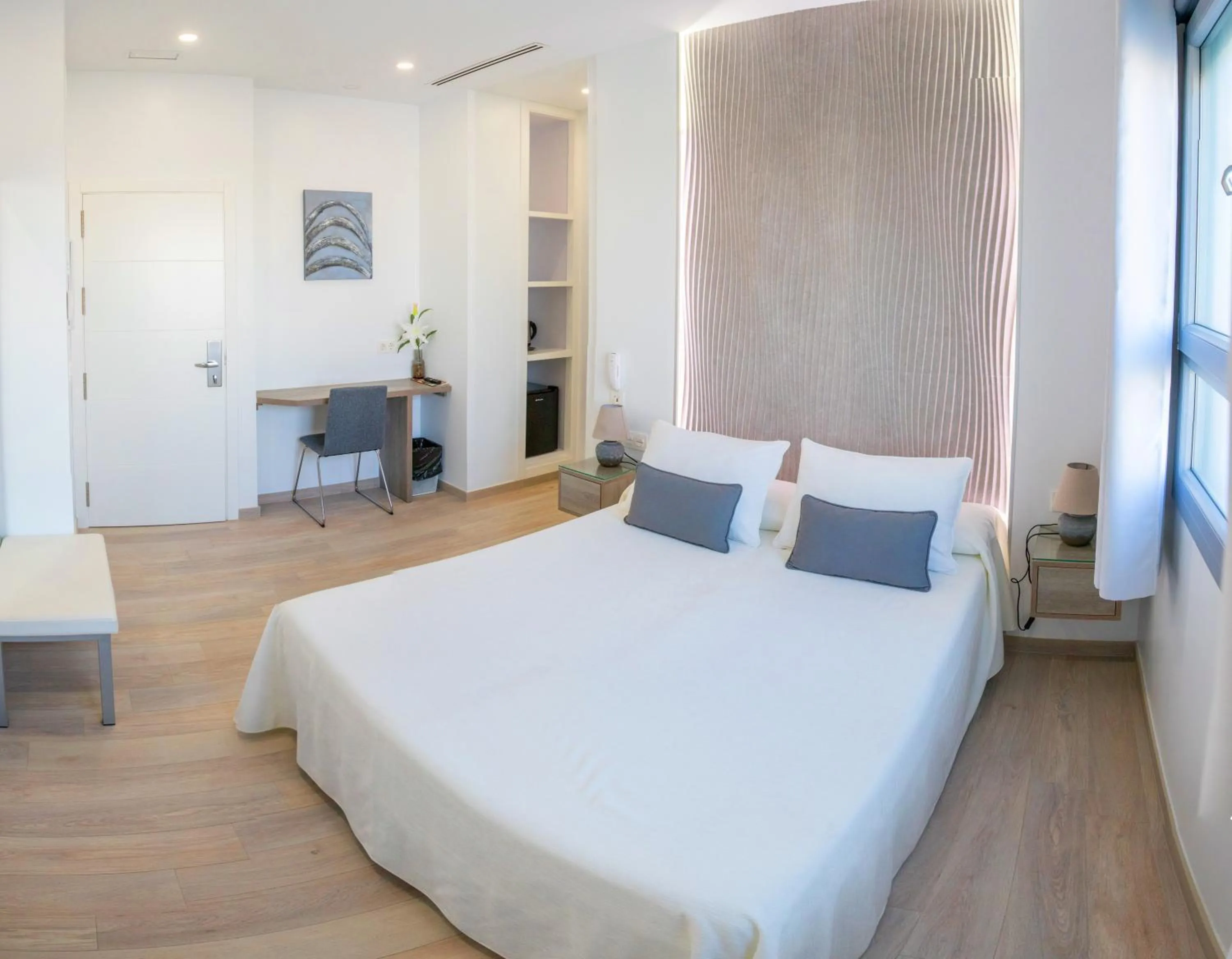 Photo of the whole room, Bed in Apartahotel Énfasis-Group