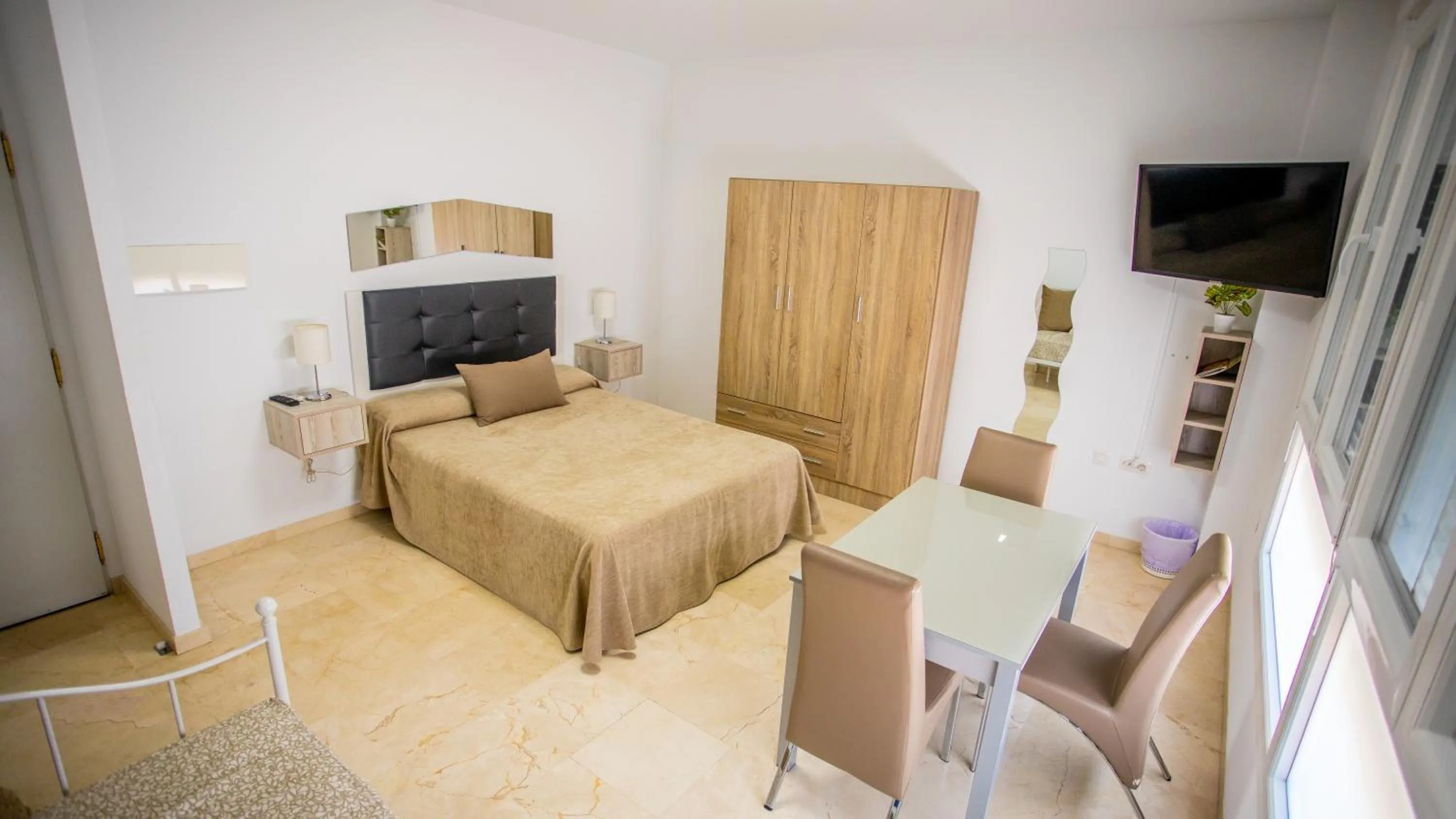 Bedroom, Bed in Apartahotel Énfasis-Group