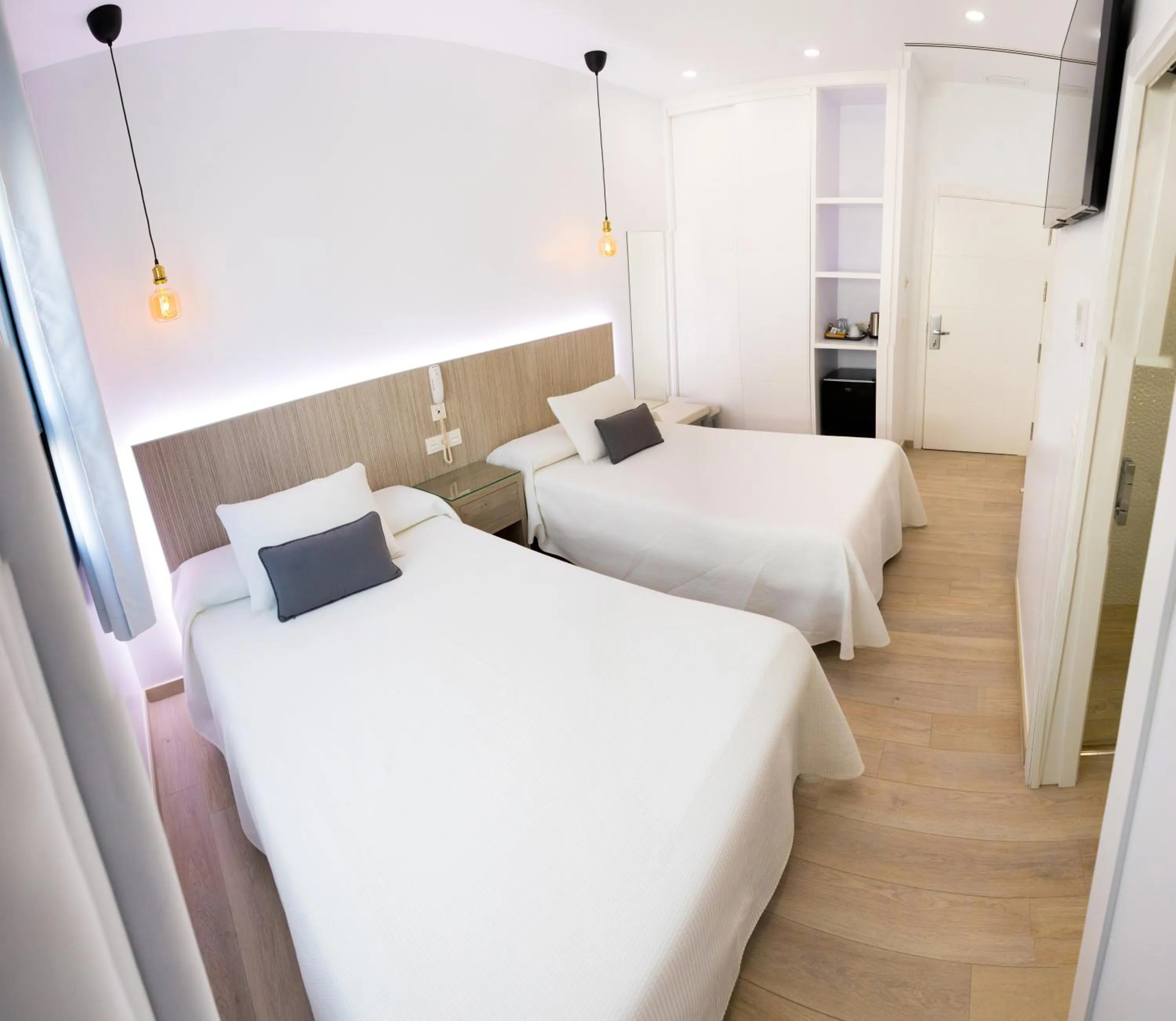 Photo of the whole room, Bed in Apartahotel Énfasis-Group