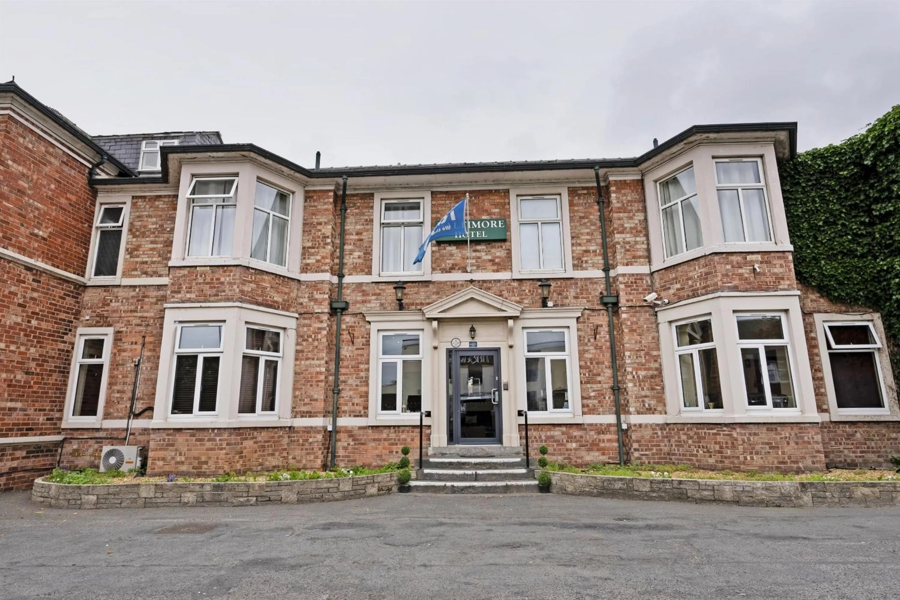 Facade/entrance in OYO The Baltimore Hotel