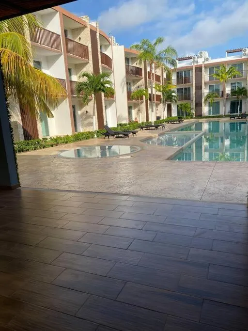 Swimming pool in Departamento Xhelin Maya, exclusivo en Playa del Carmen, Quintana Roo