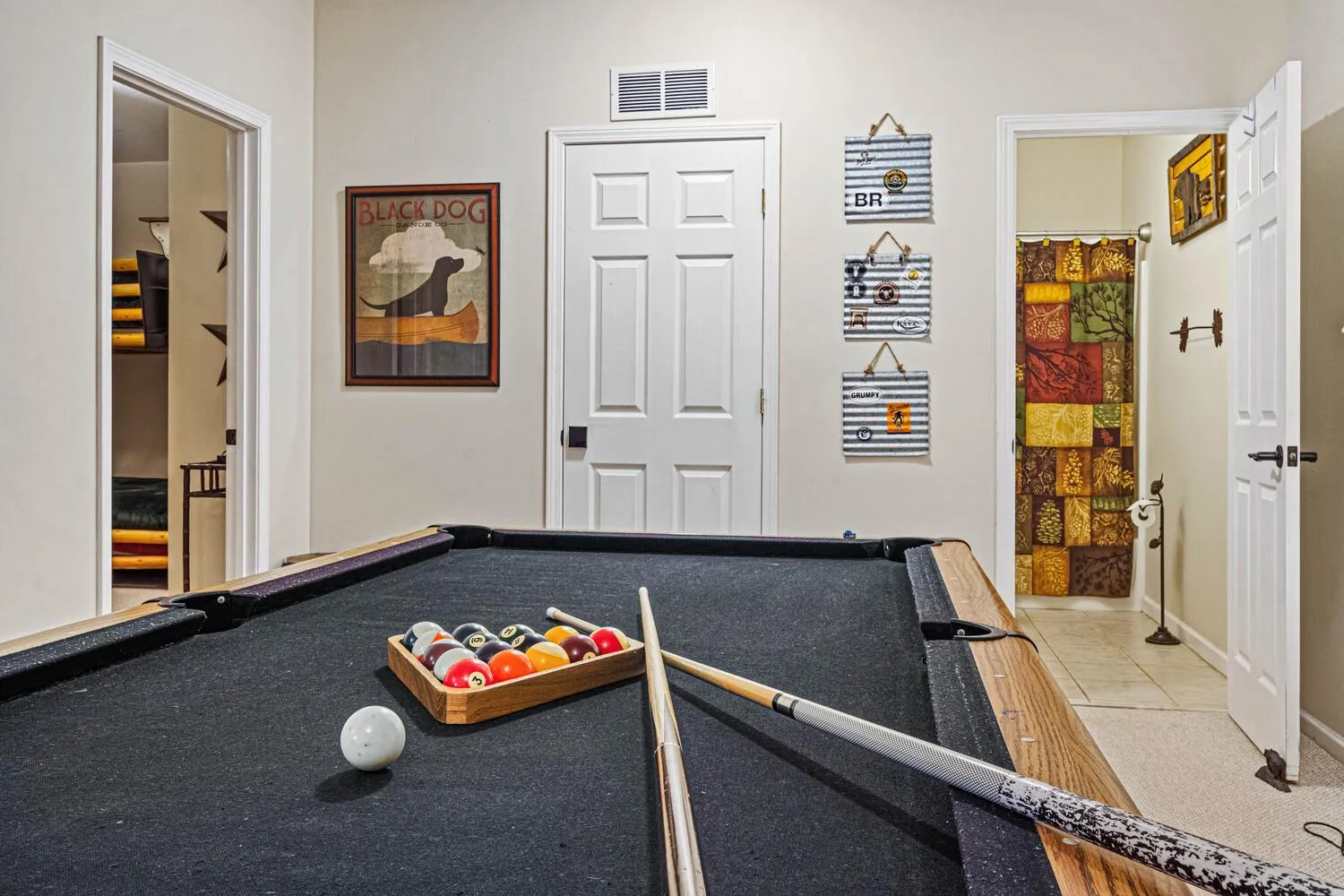 Billiard in Incredible Views! - Pet Friendly - Aska Adventure Area - Bearfoot Bungalow