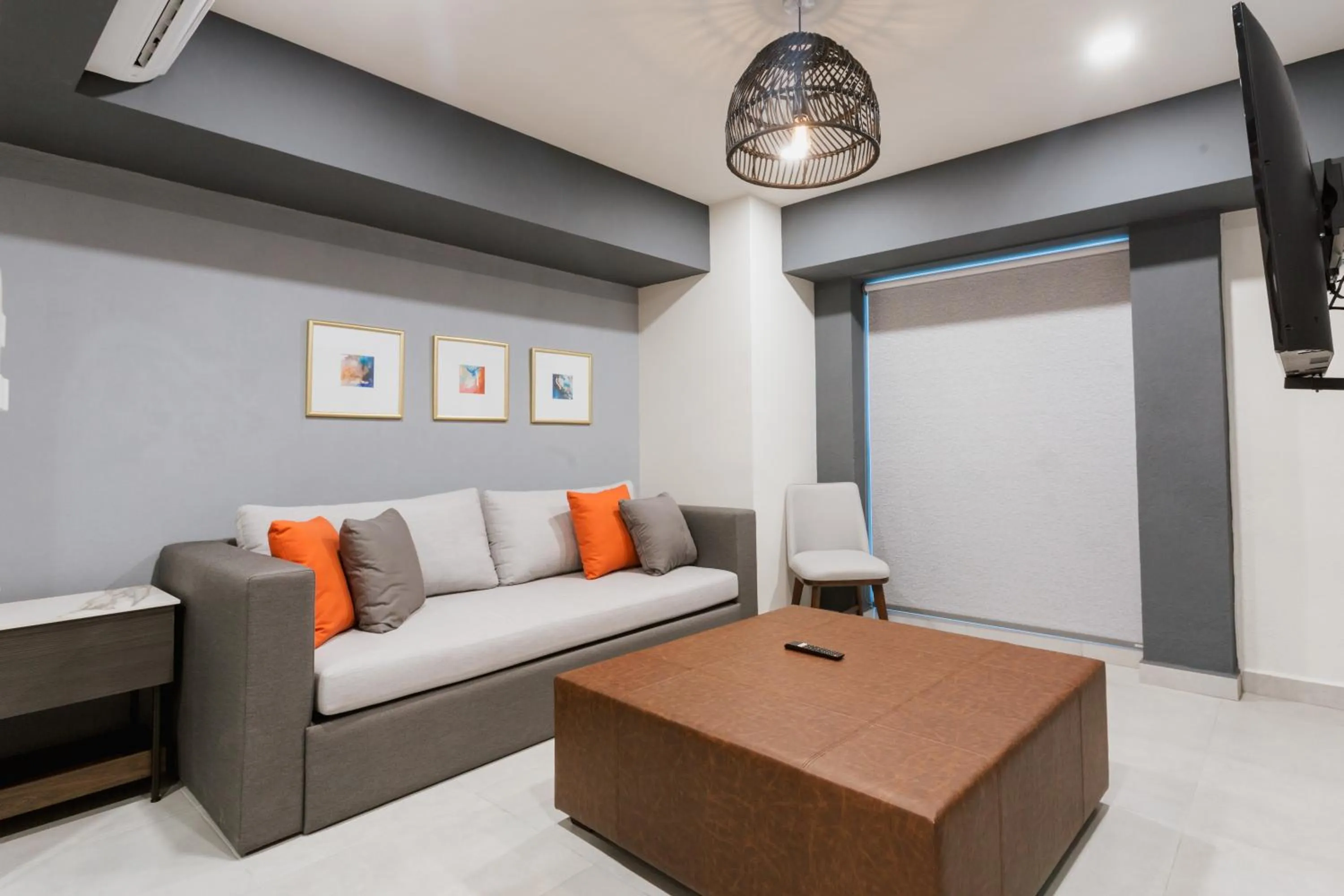 Staff in HS HOTSSON Acapulco Villas