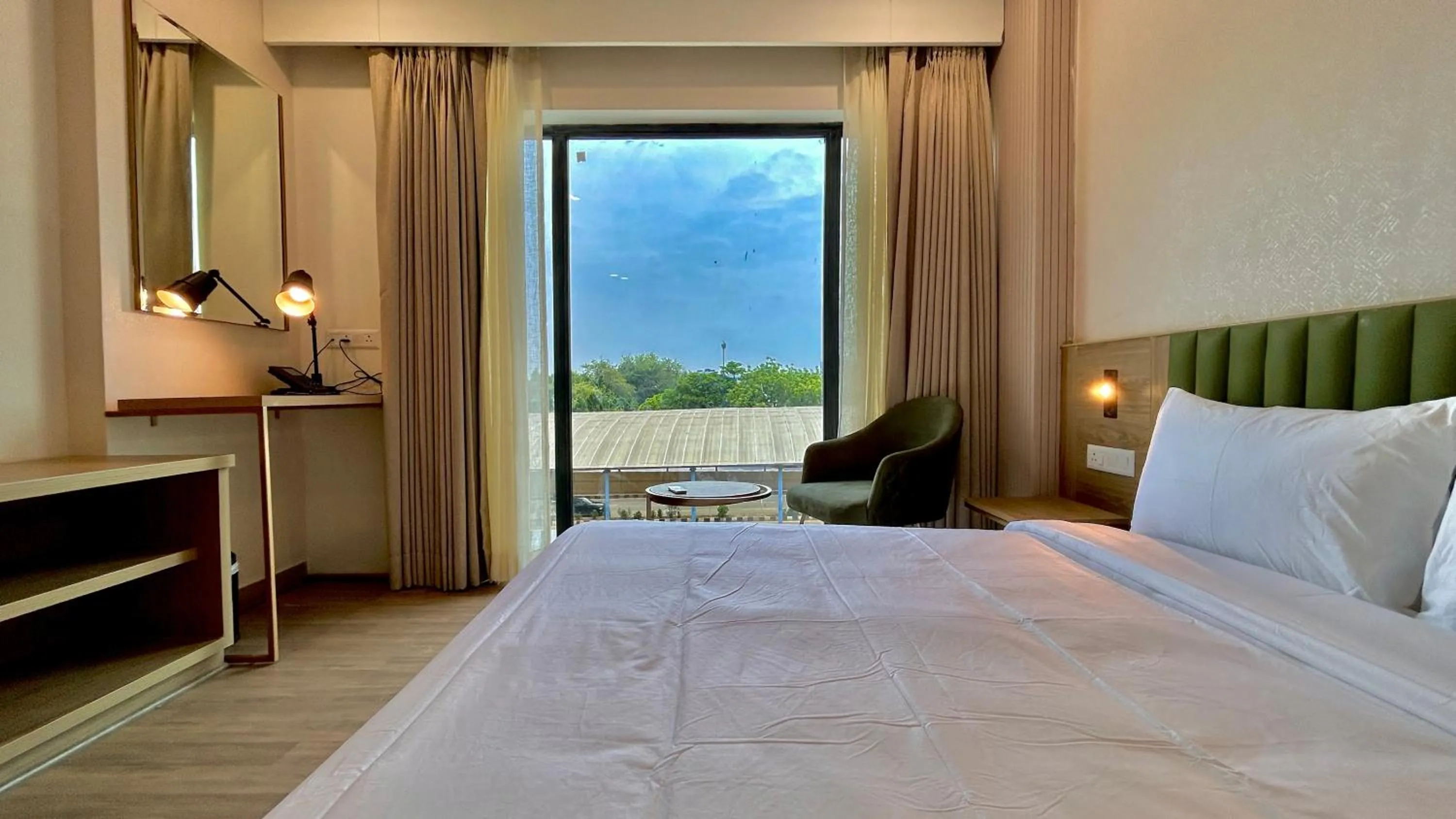 Bed in Hotel Limon & Banquet Sector 29, Gurgaon