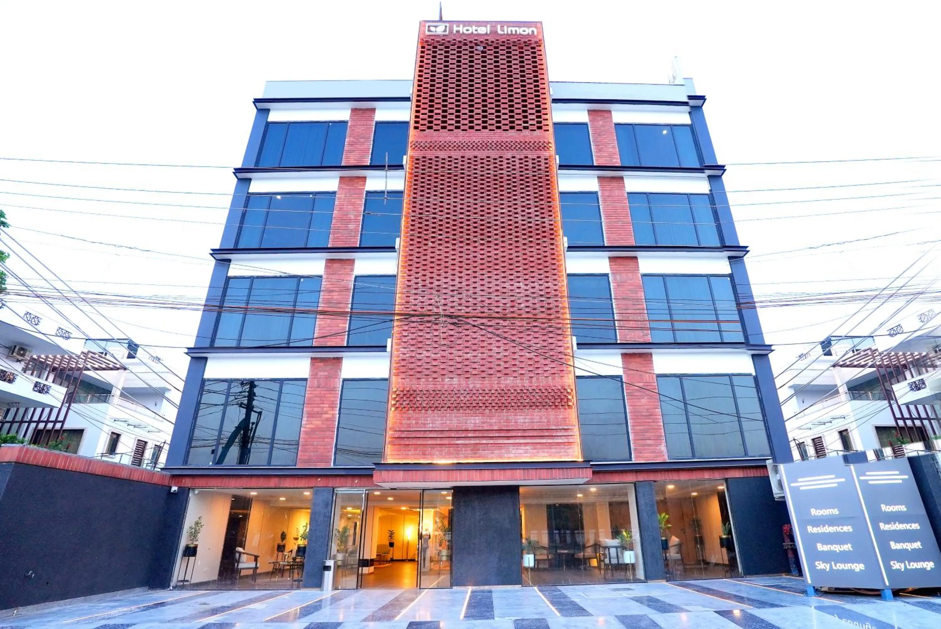 Property building in Hotel Limon & Banquet Sector 29, Gurgaon