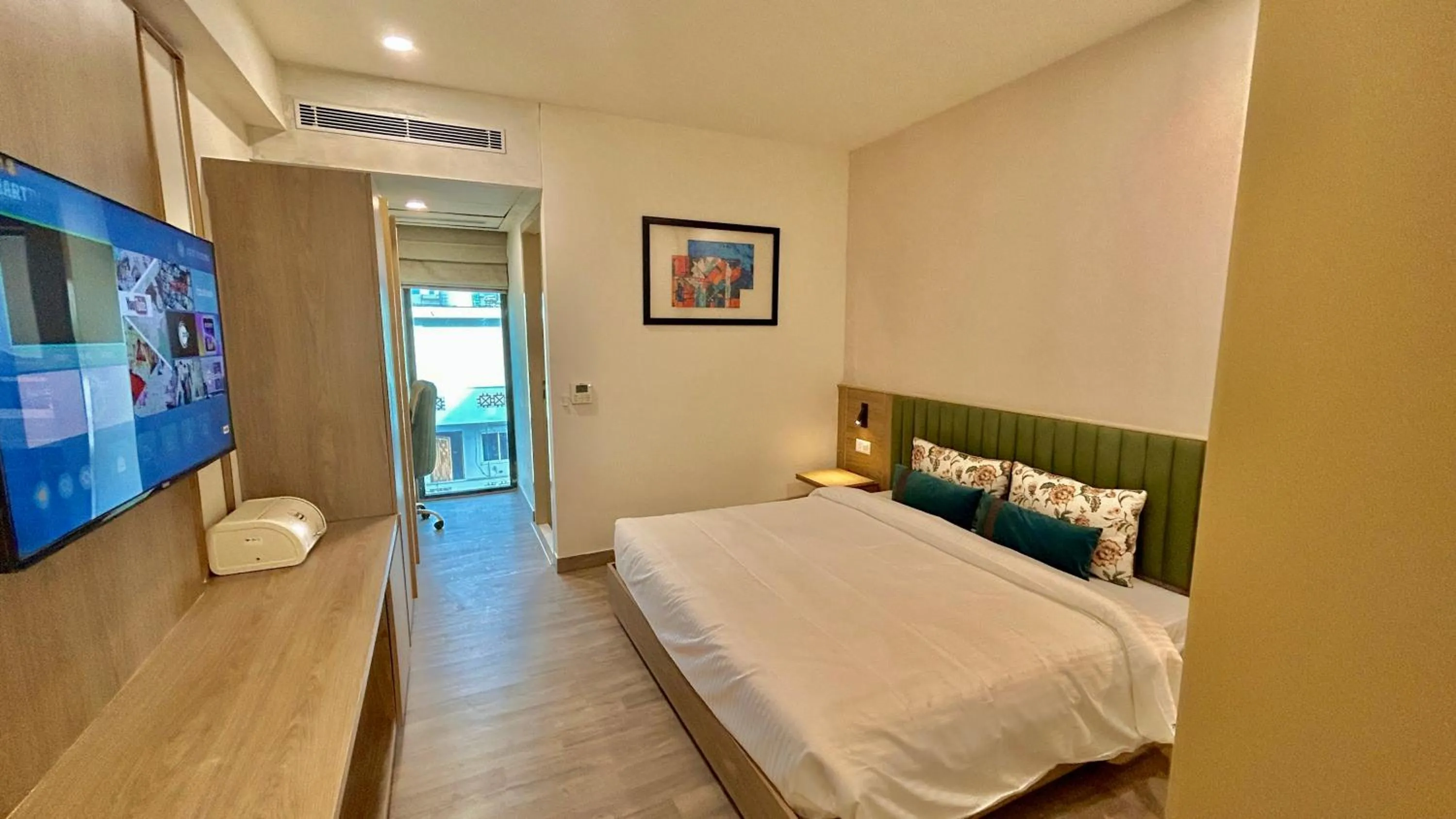 Bed in Hotel Limon & Banquet Sector 29, Gurgaon