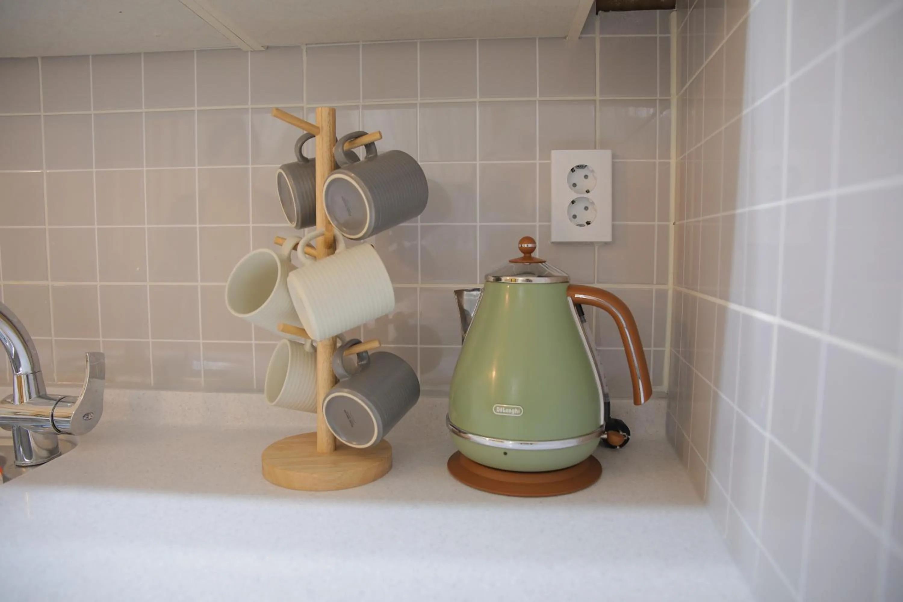 Coffee/tea facilities in Slow Vibe Myeongdong