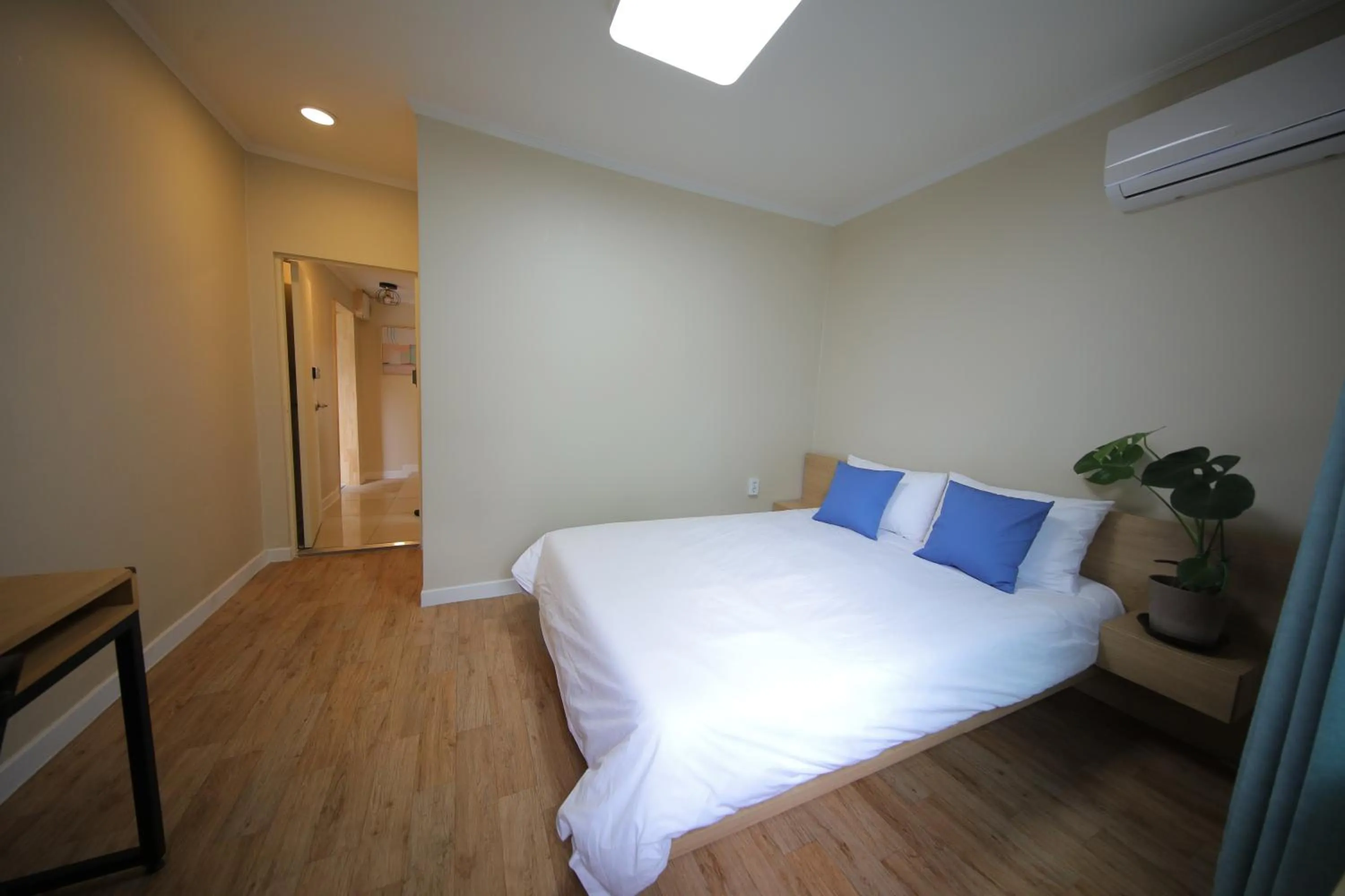 Bed in Slow Vibe Myeongdong