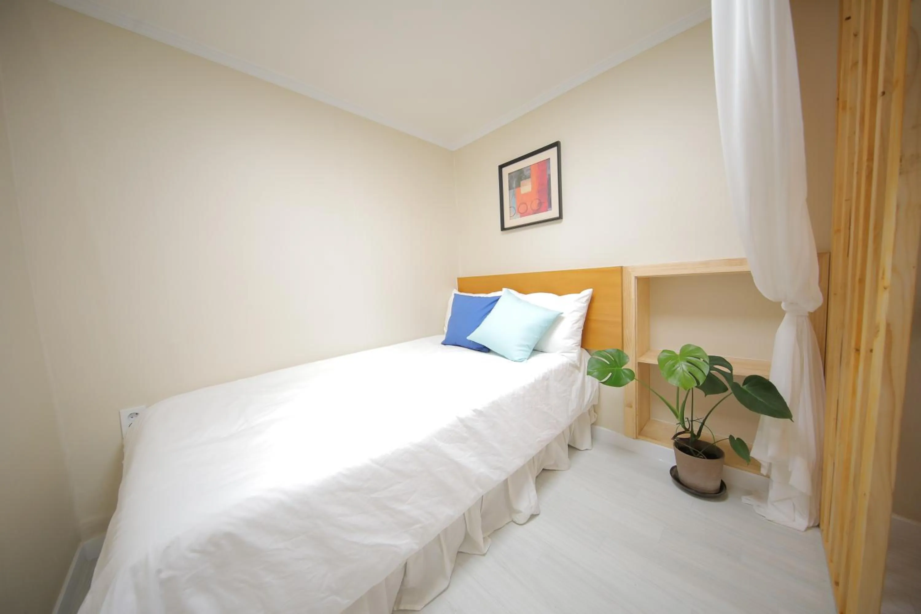 Bed in Slow Vibe Myeongdong