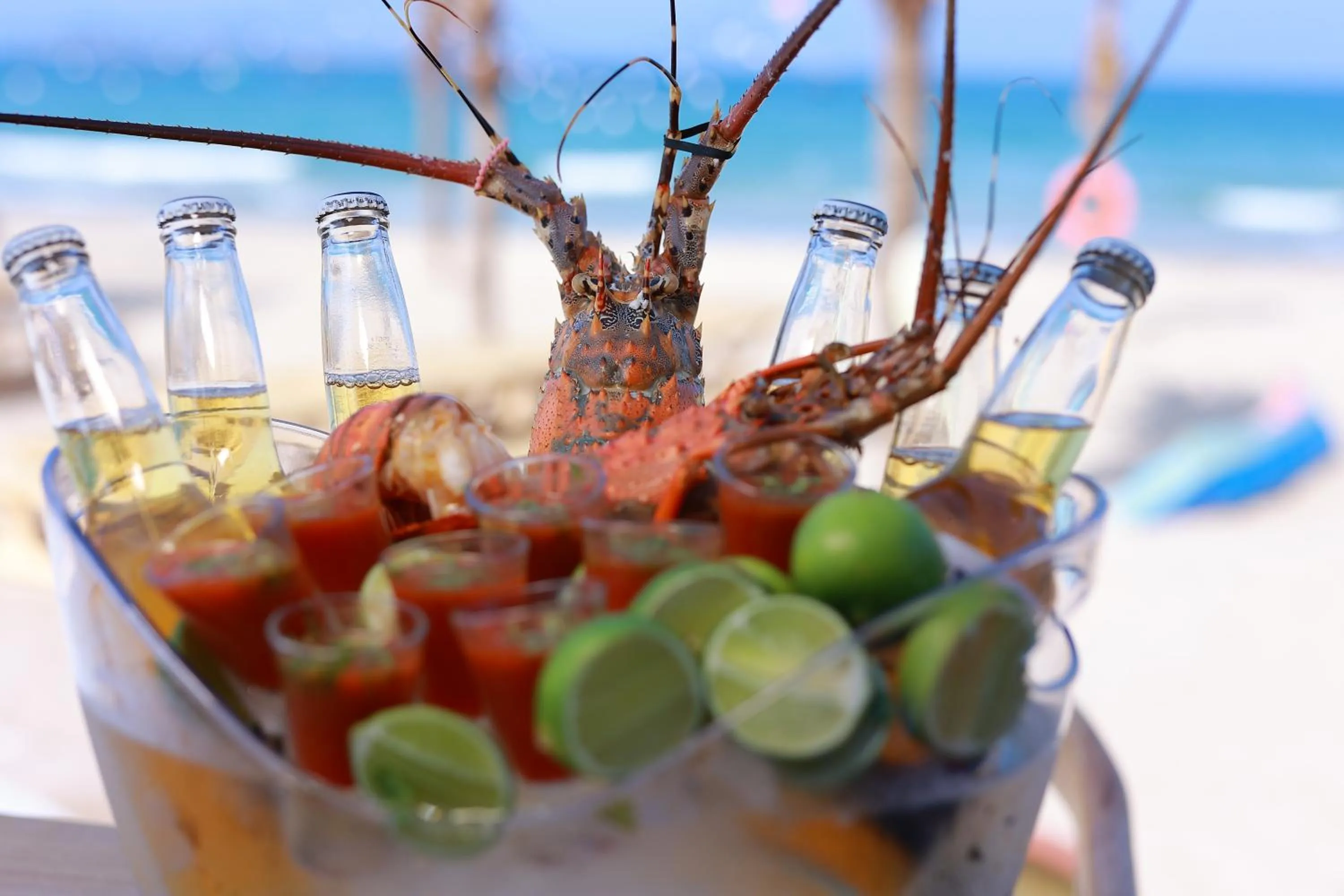 Food and drinks in iSea by the sea