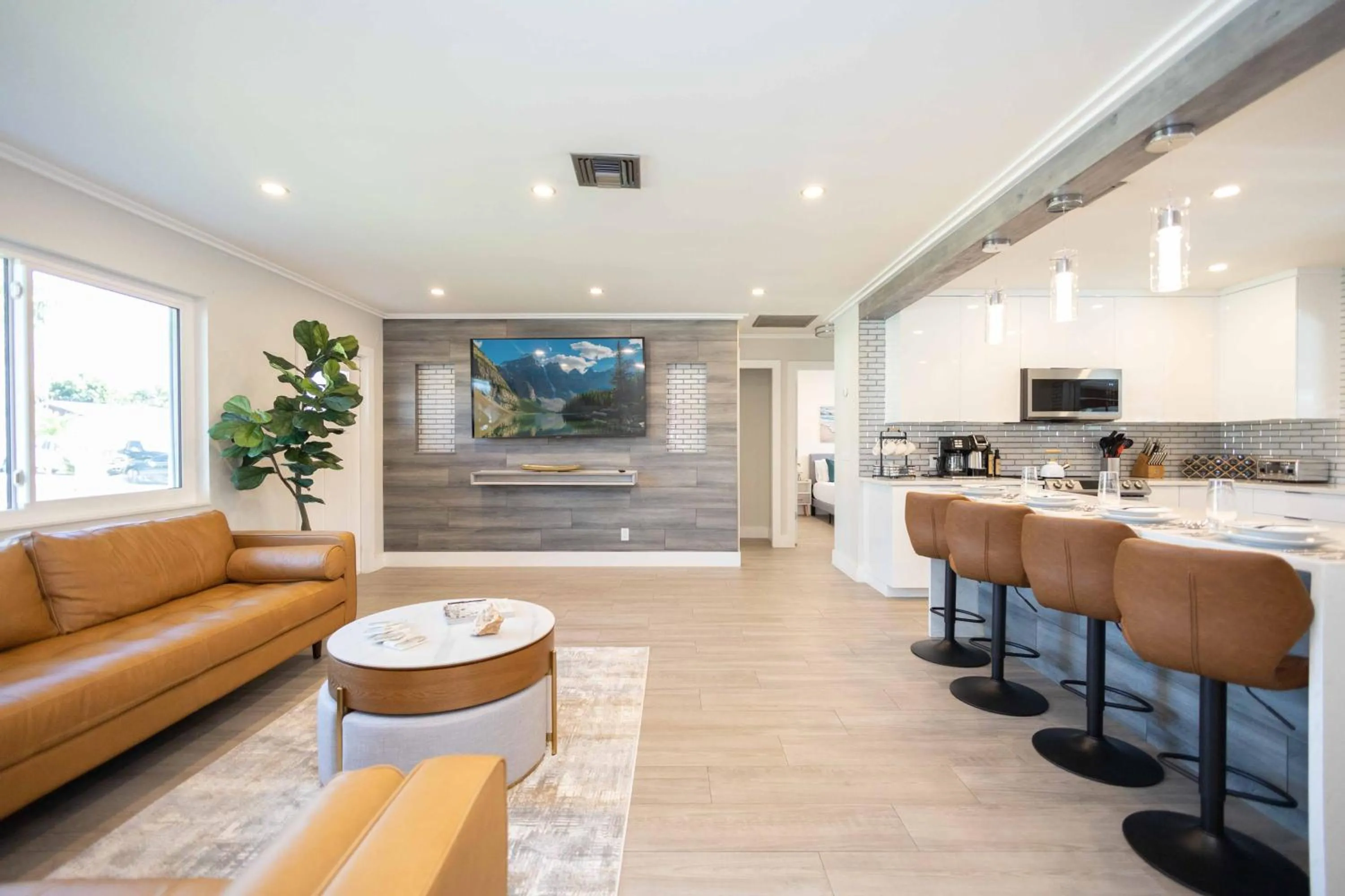 Fantasy Resort OMG PoolWaterfall outdoorKitchn Gym