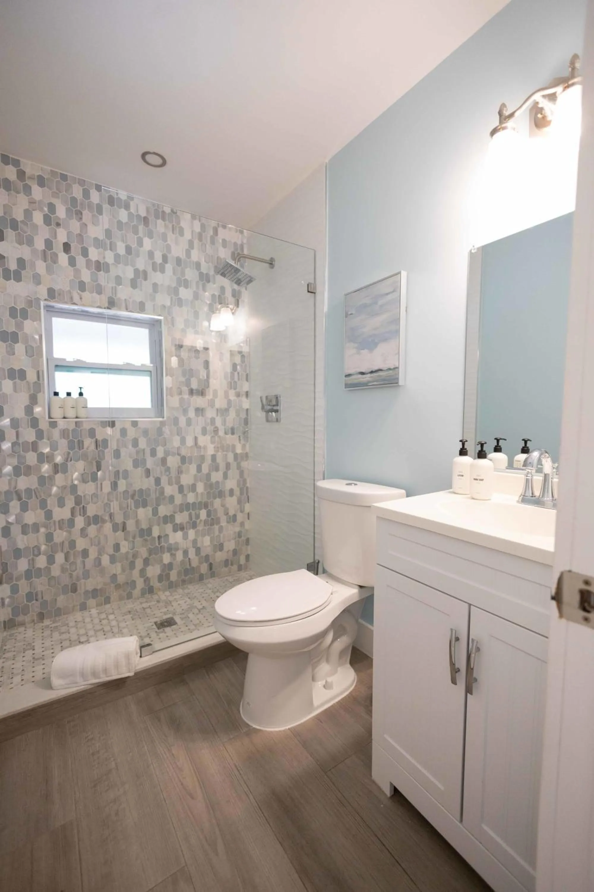 Fantasy Resort OMG PoolWaterfall outdoorKitchn Gym