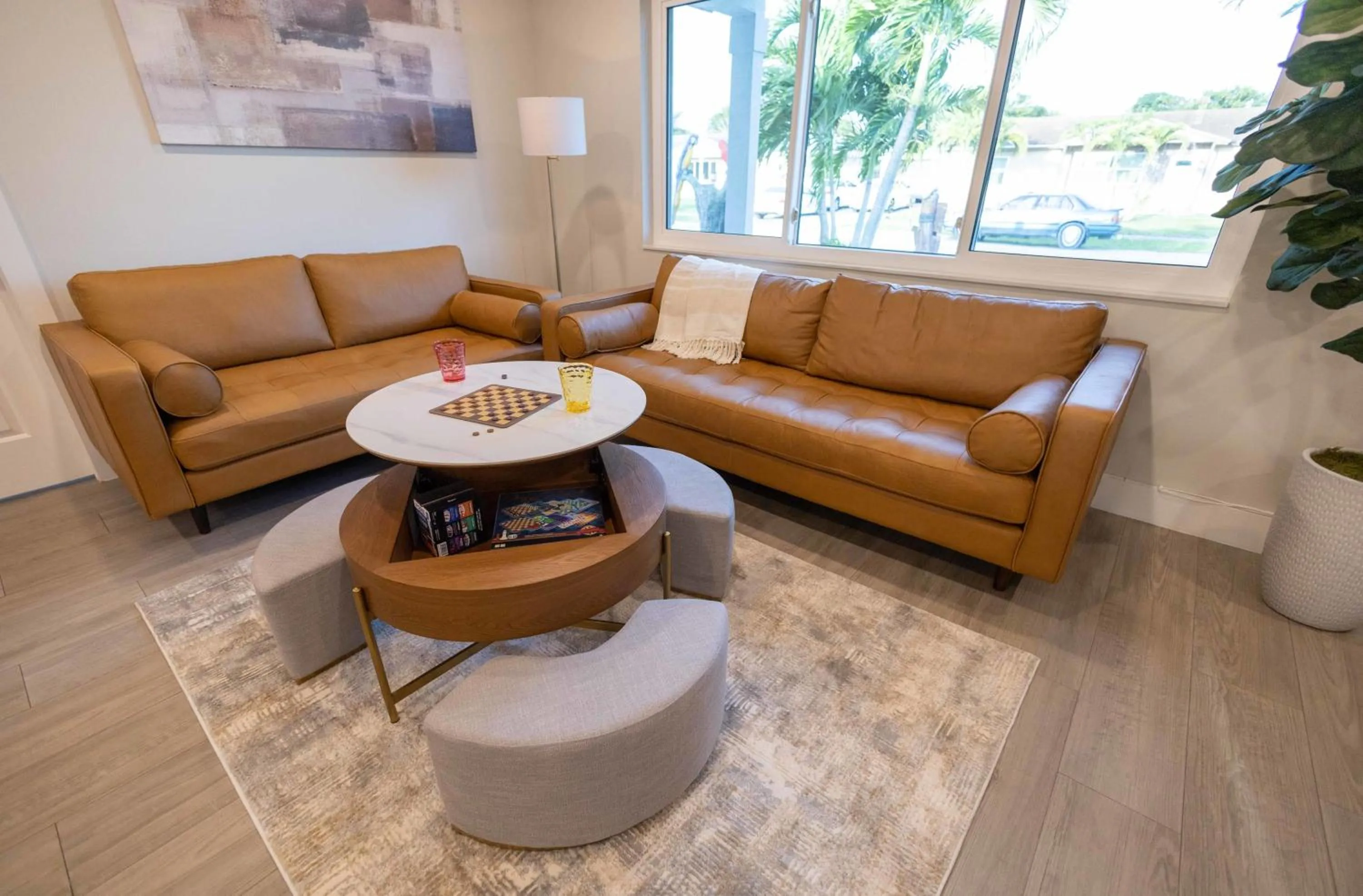 Fantasy Resort OMG PoolWaterfall outdoorKitchn Gym