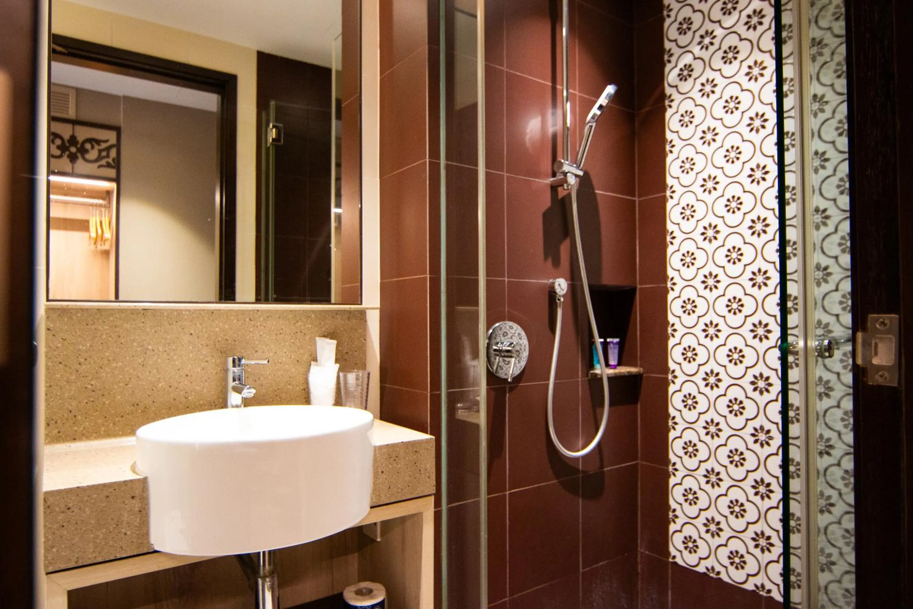 Bathroom in Aqueen Prestige Hotel Lavender