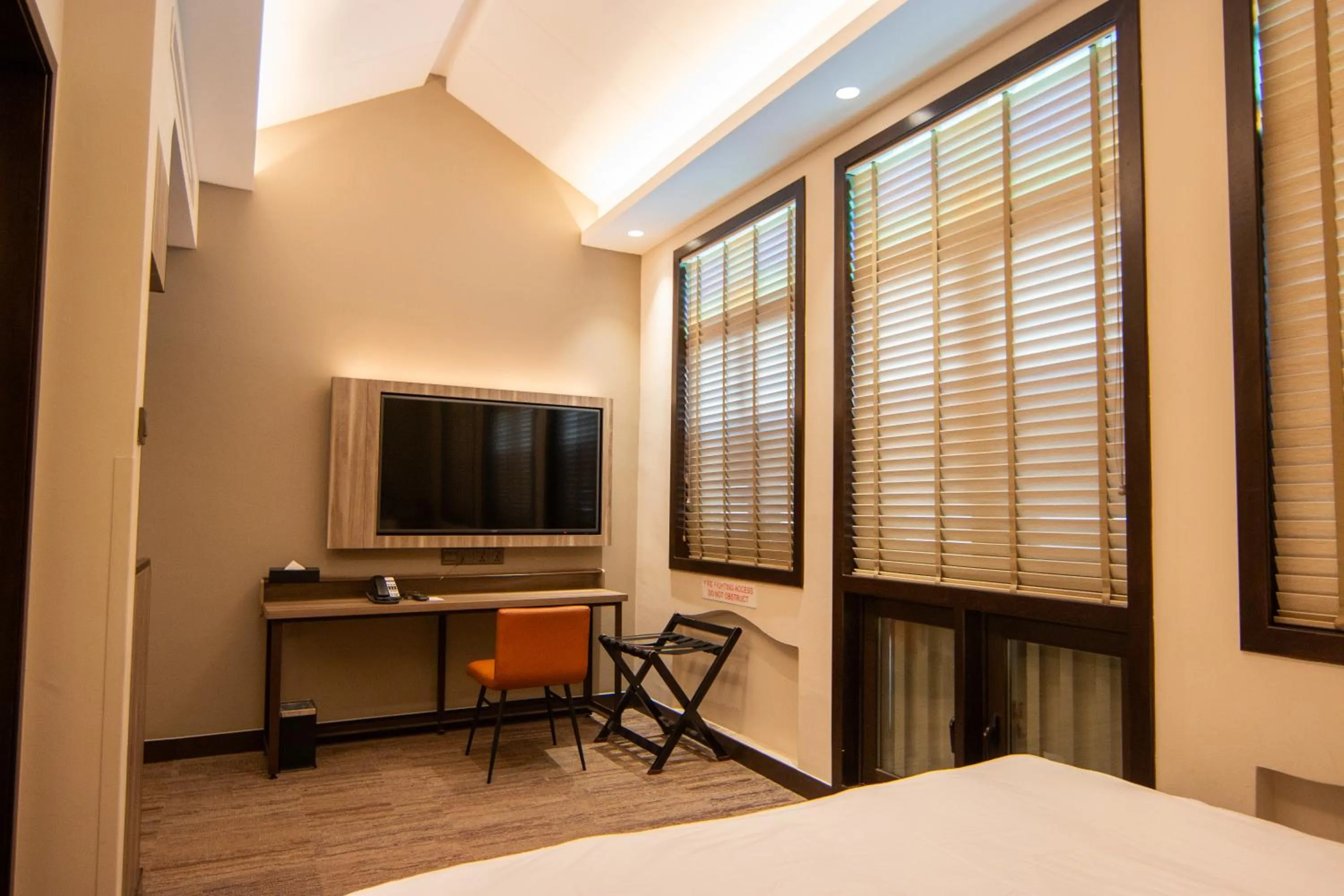 Bedroom, Bed in Aqueen Prestige Hotel Lavender