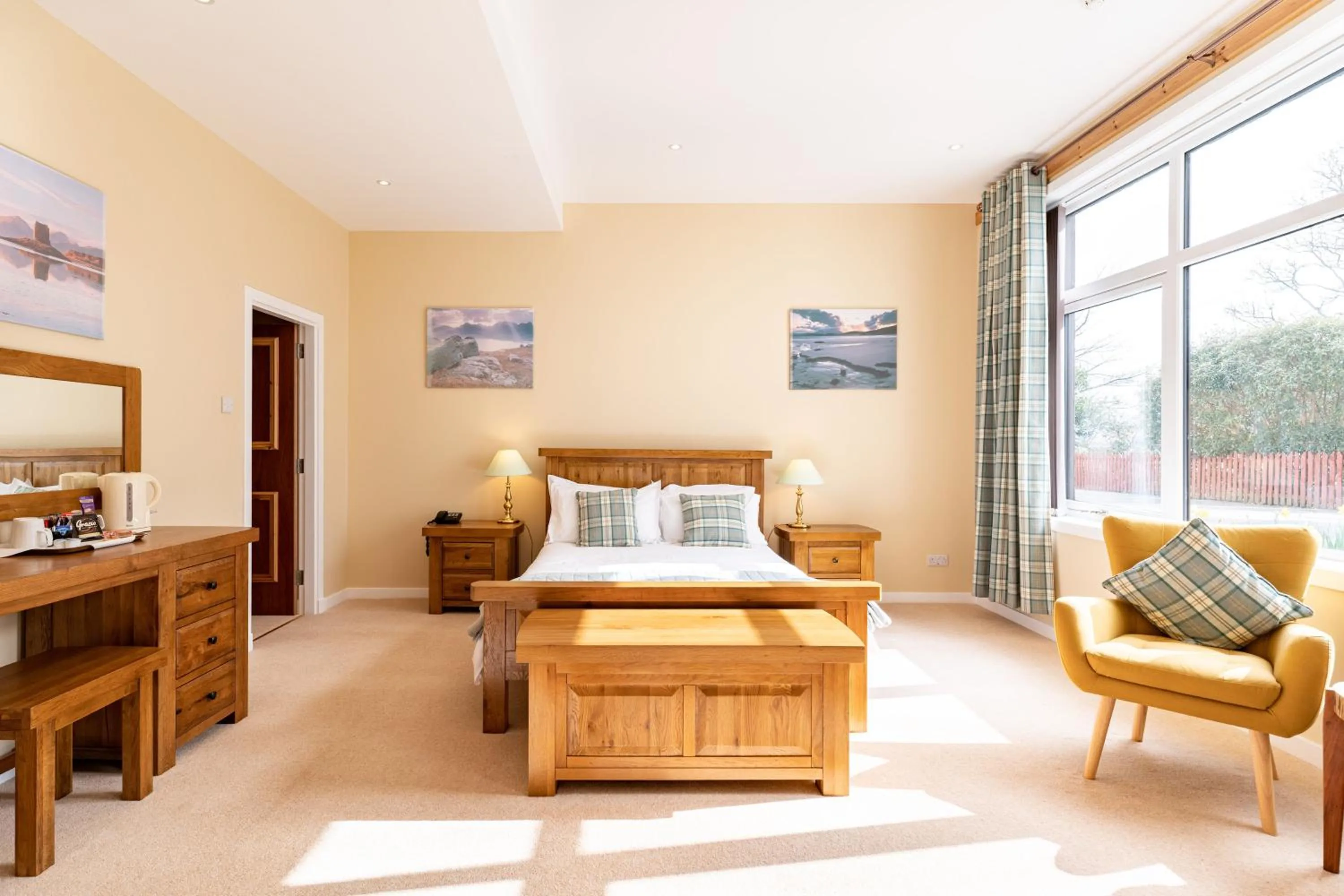 Bedroom in The Royal Hotel