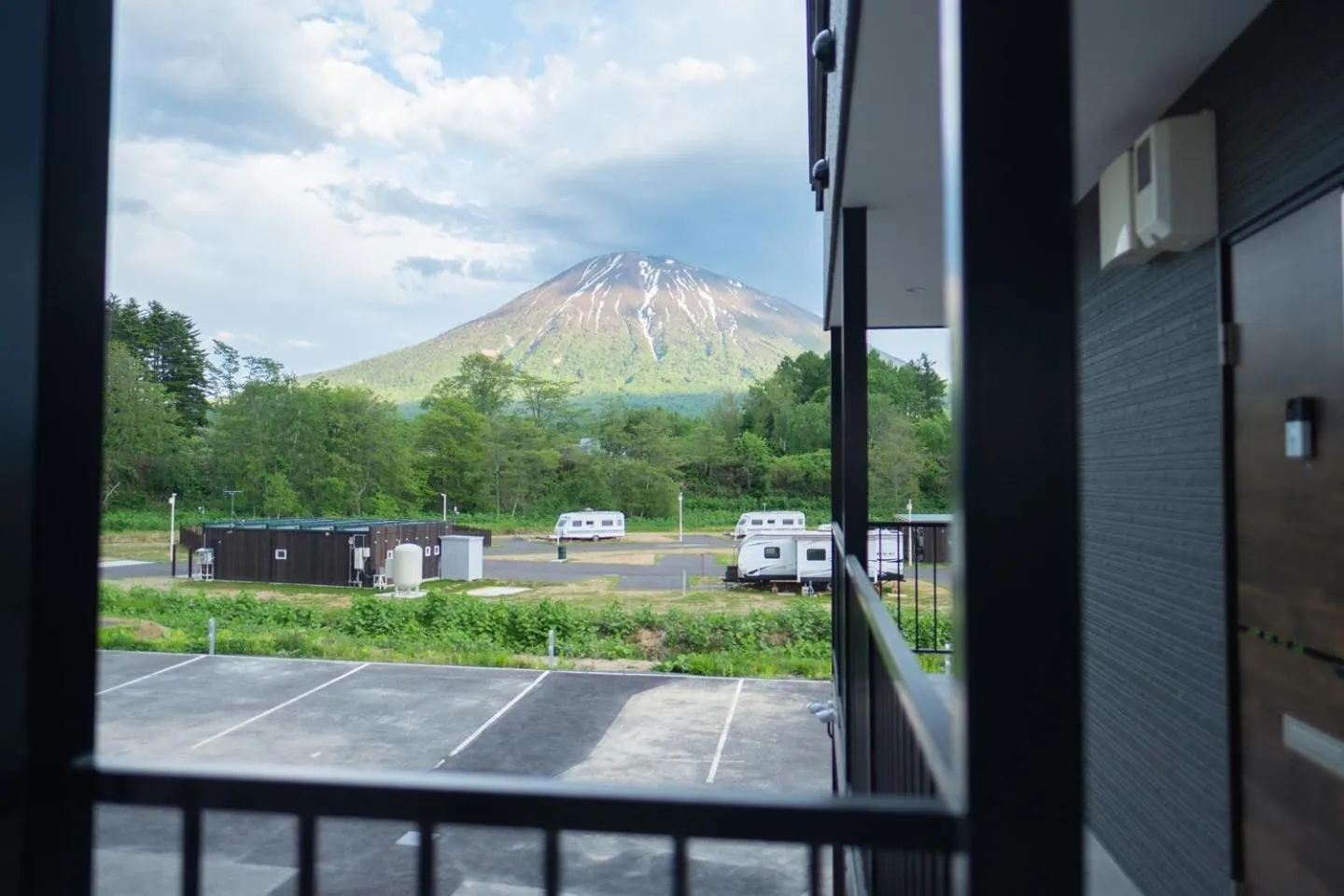 Property building in Niseko Hirafu Ski Resort Condo